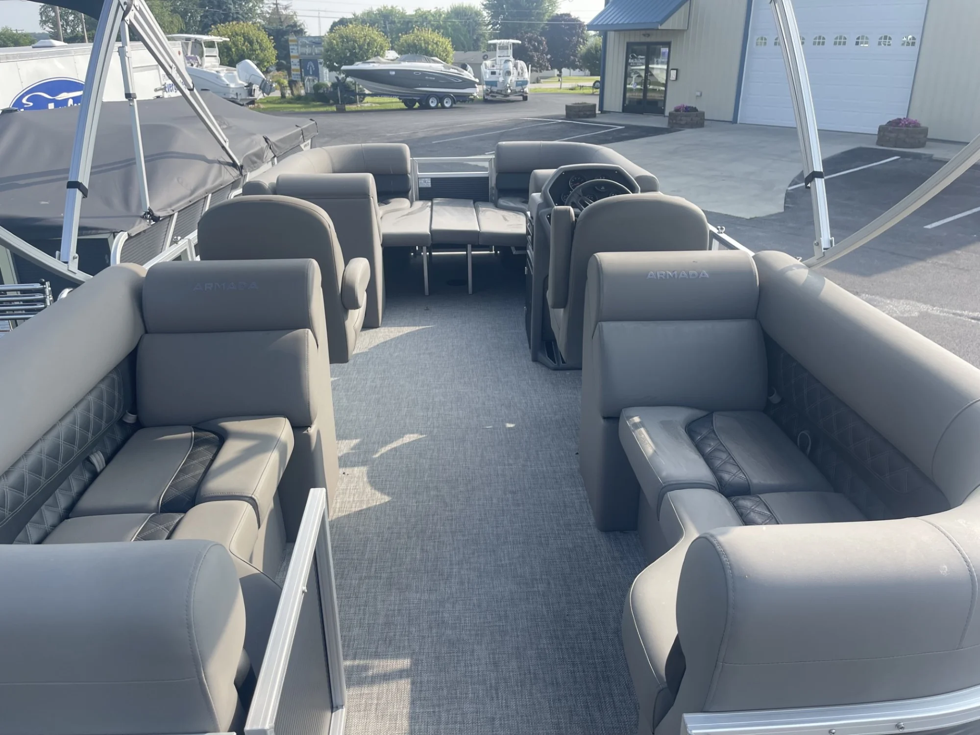 2025 Armada Drakkar 23 Quad Lounge - Image 4