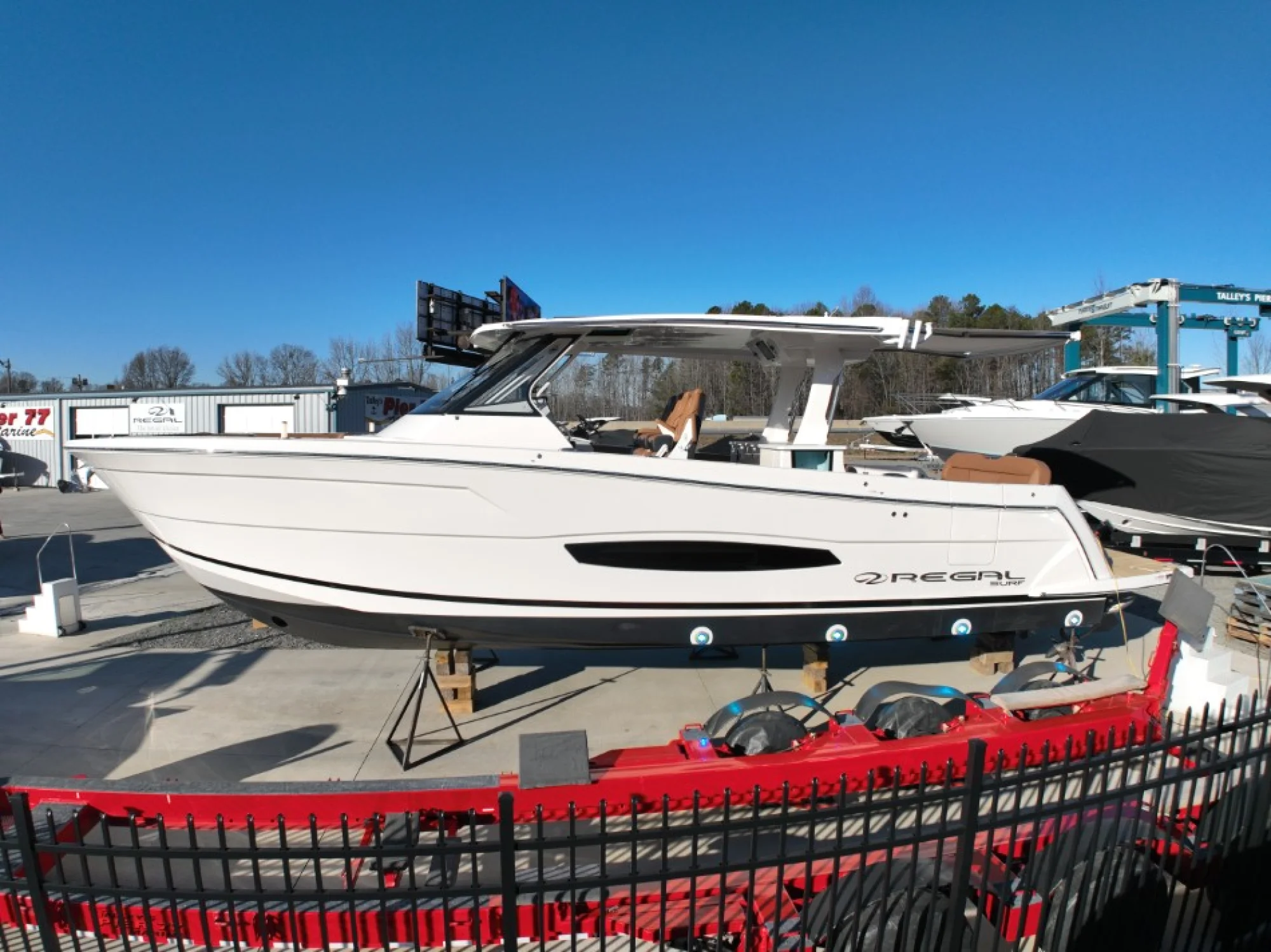 2026 Regal 38 Surf Ultimate - Image 4