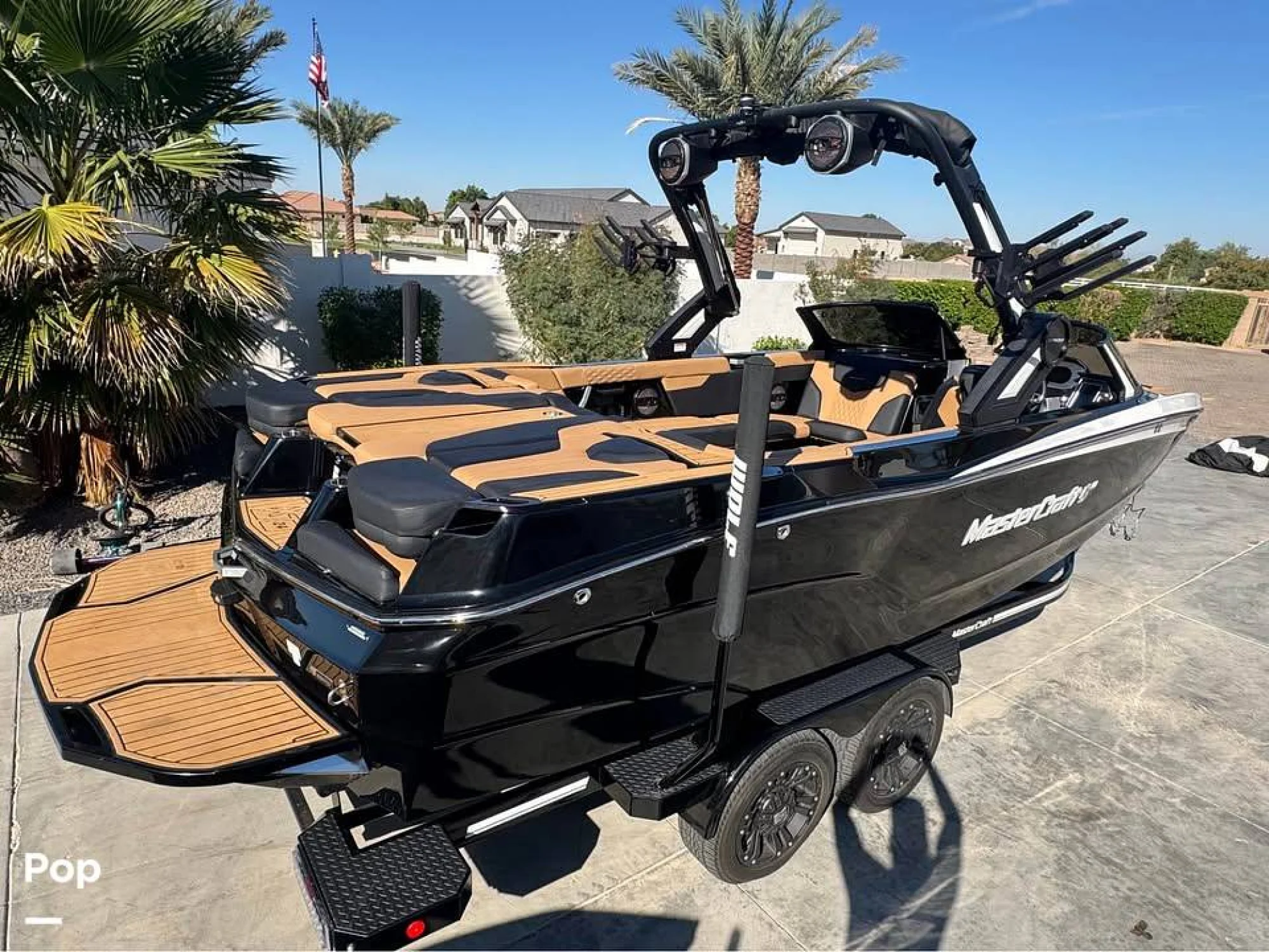 2023 Mastercraft XT24 - Image 2