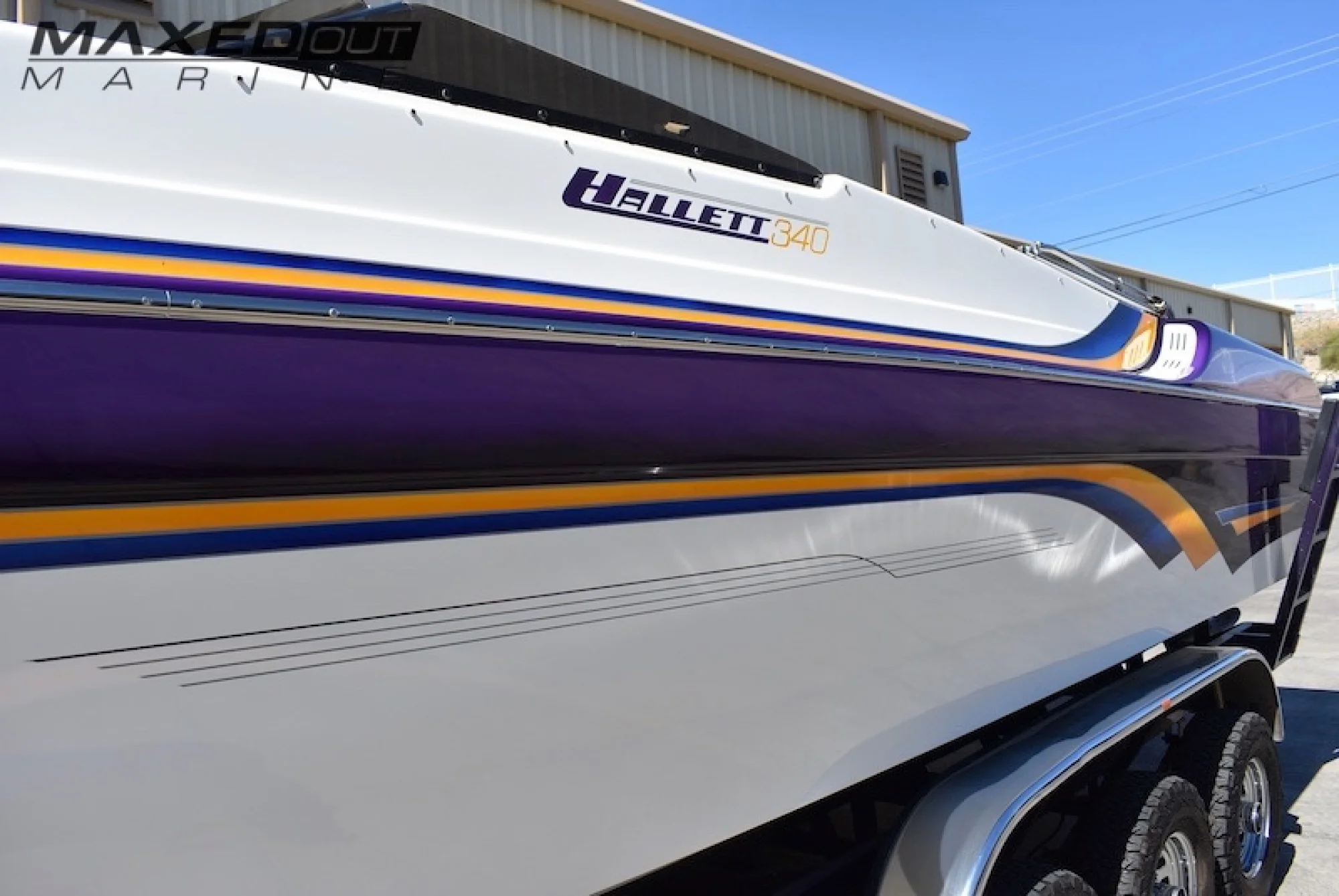 2000 Hallett 340 Mid Cabin Open Bow. Whippled Mercury Racing 500's!! - Image 3