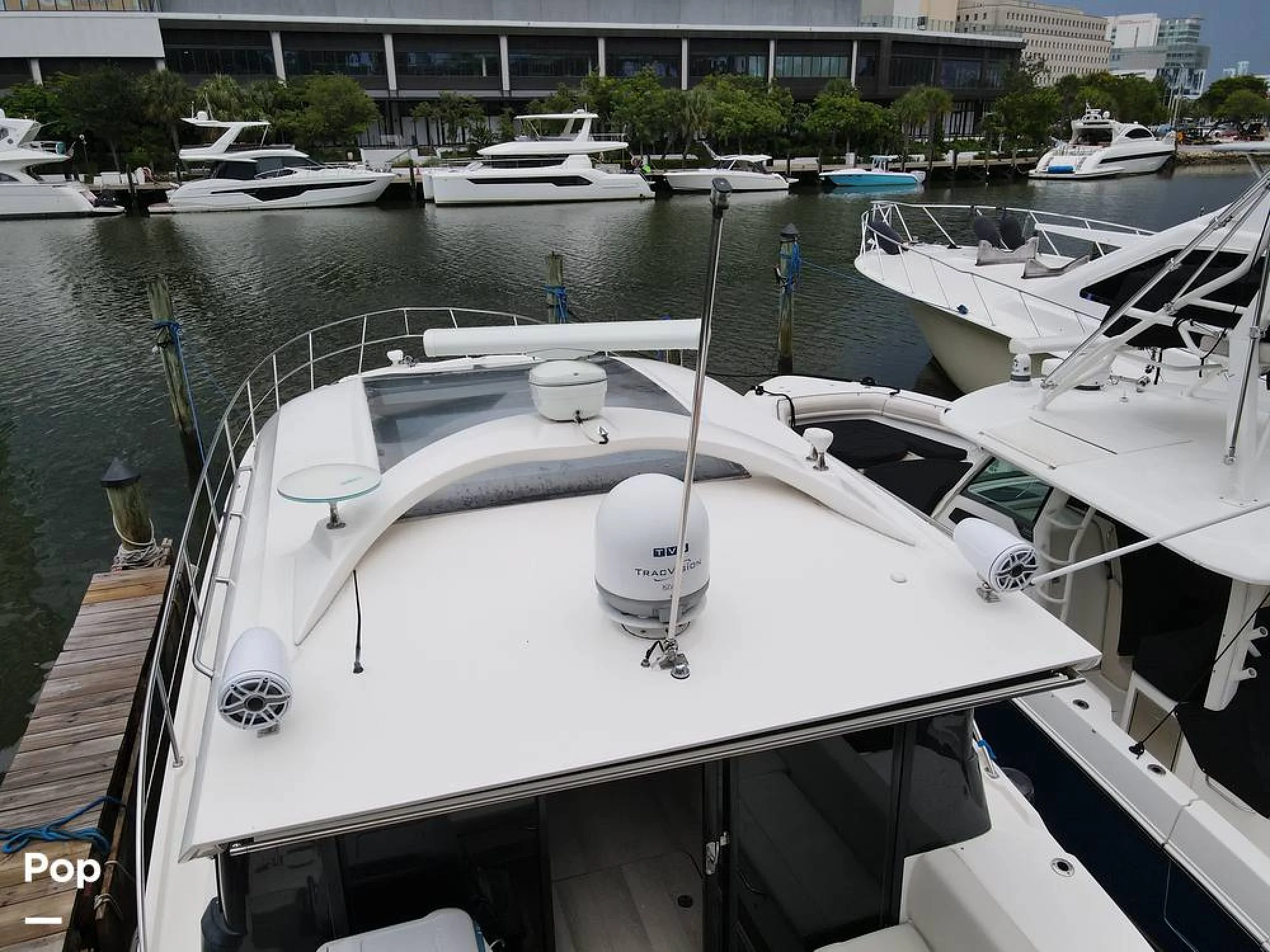 2016 Sea Ray 470 Sundancer - Image 5