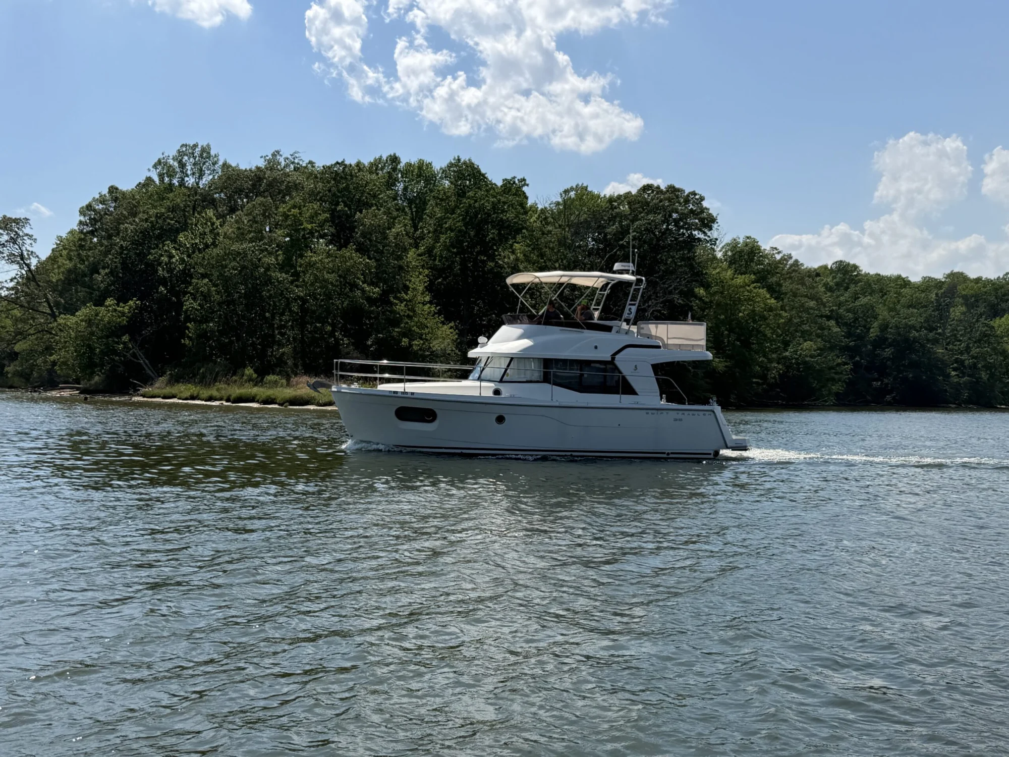 2020 Beneteau Swift Trawler 35 - Image 4