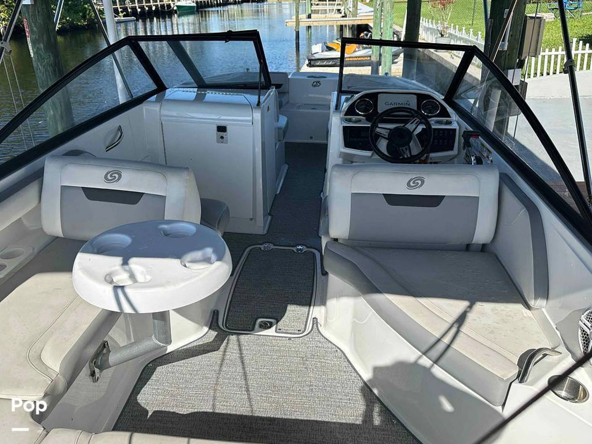 2021 Hurricane 235 SD - Image 2