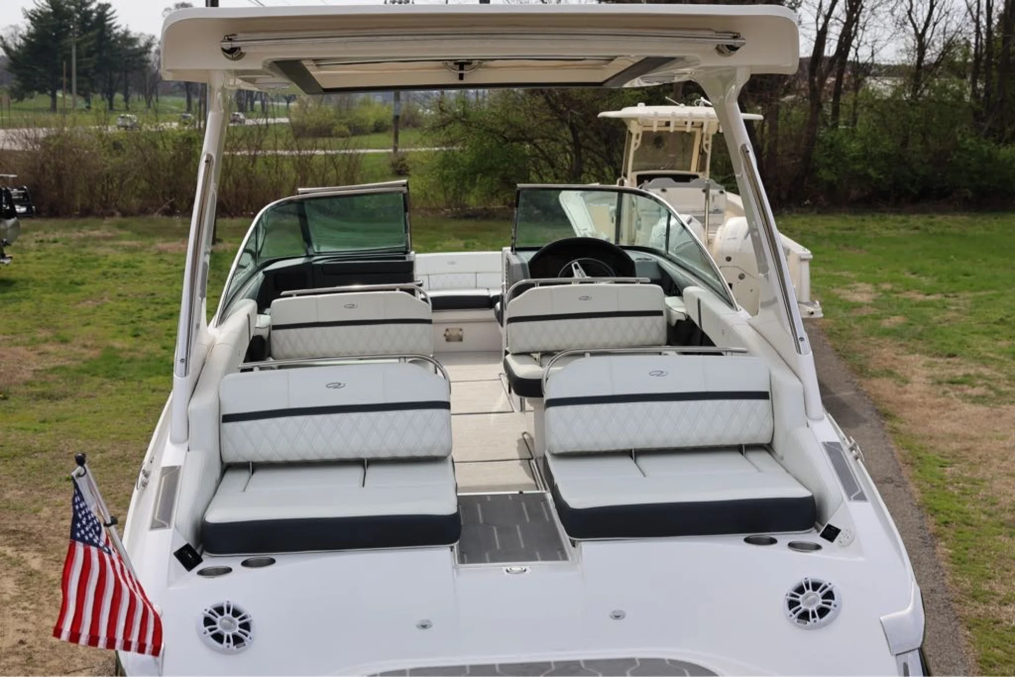 2023 Regal 2800 - Image 3