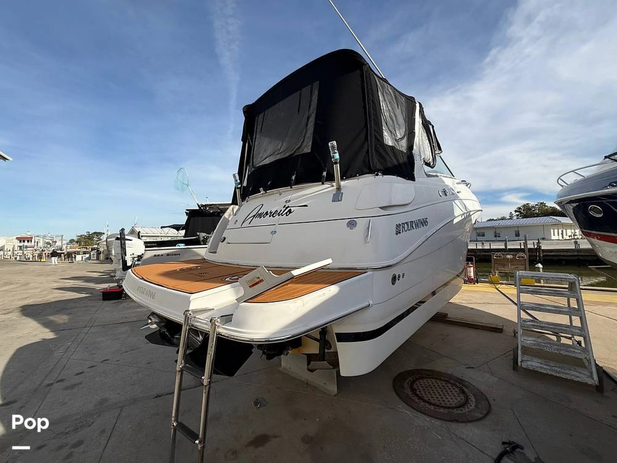 2005 Four Winns 288 Vista - Image 2