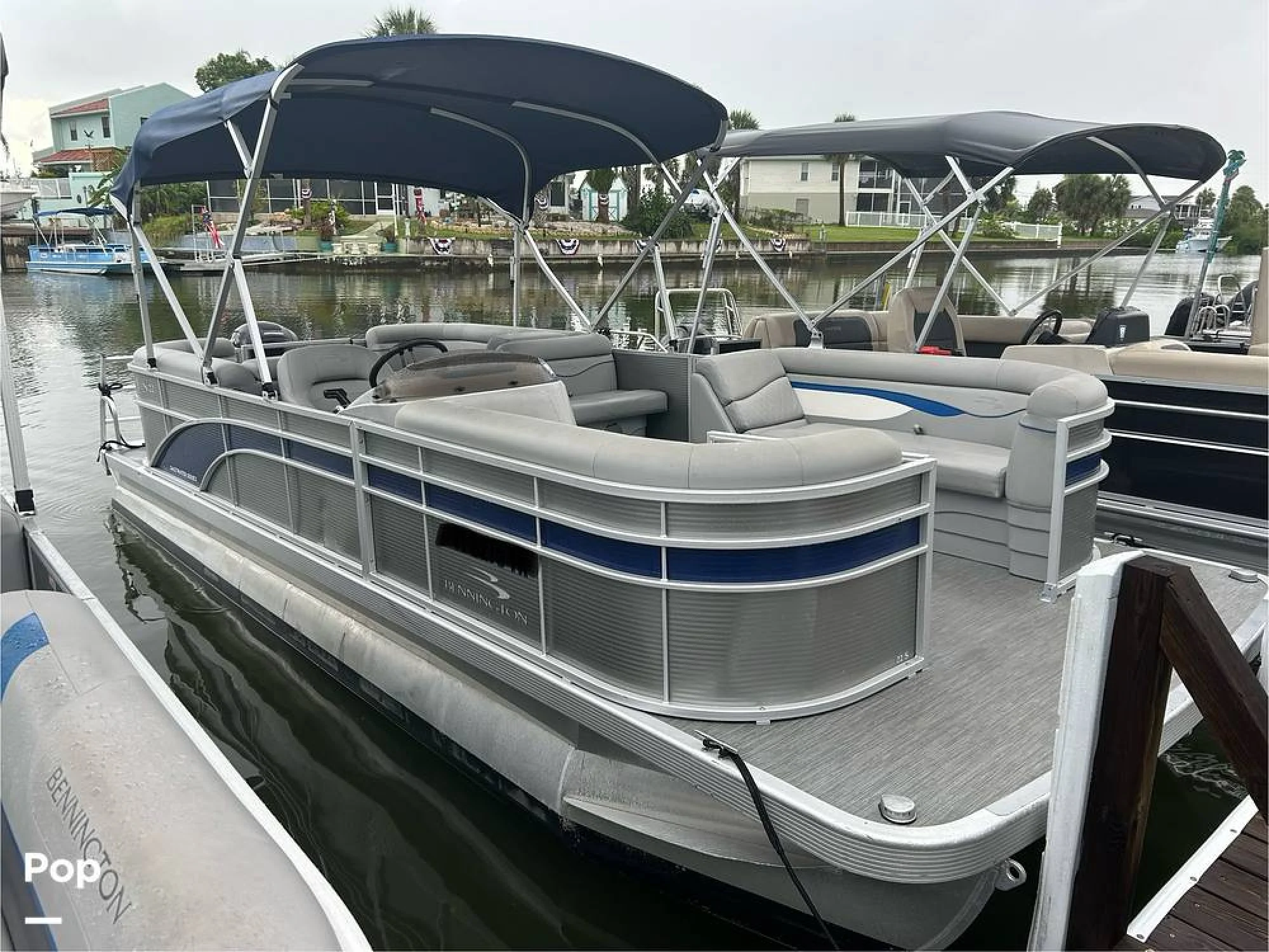 2023 Bennington 22 S - Main Image