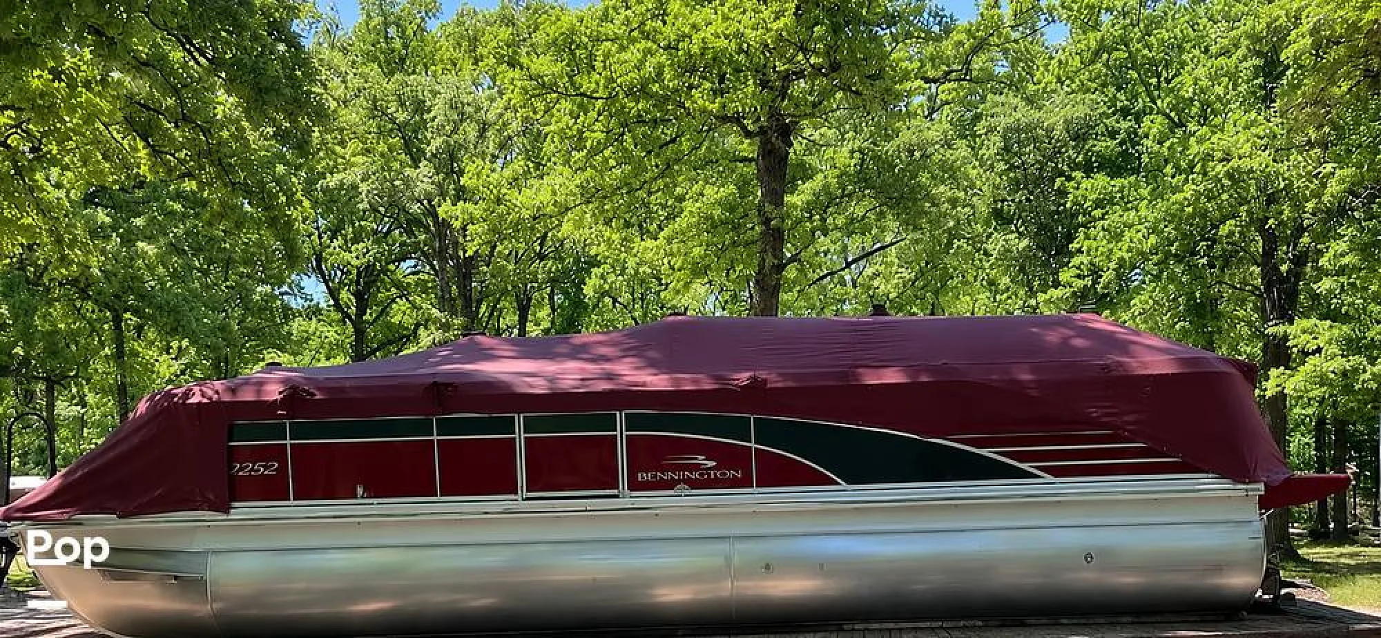 2015 Bennington 2575RCW R25 - Image 2