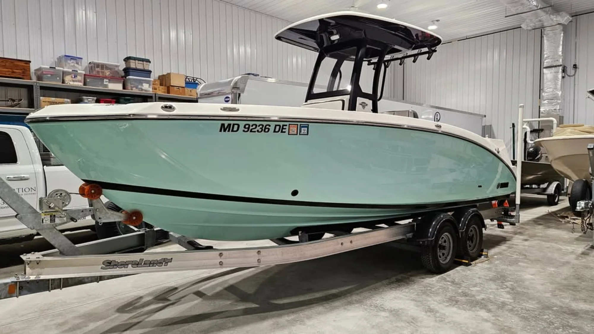 2023 Yamaha Boats 255 FSH Sport E - Image 5