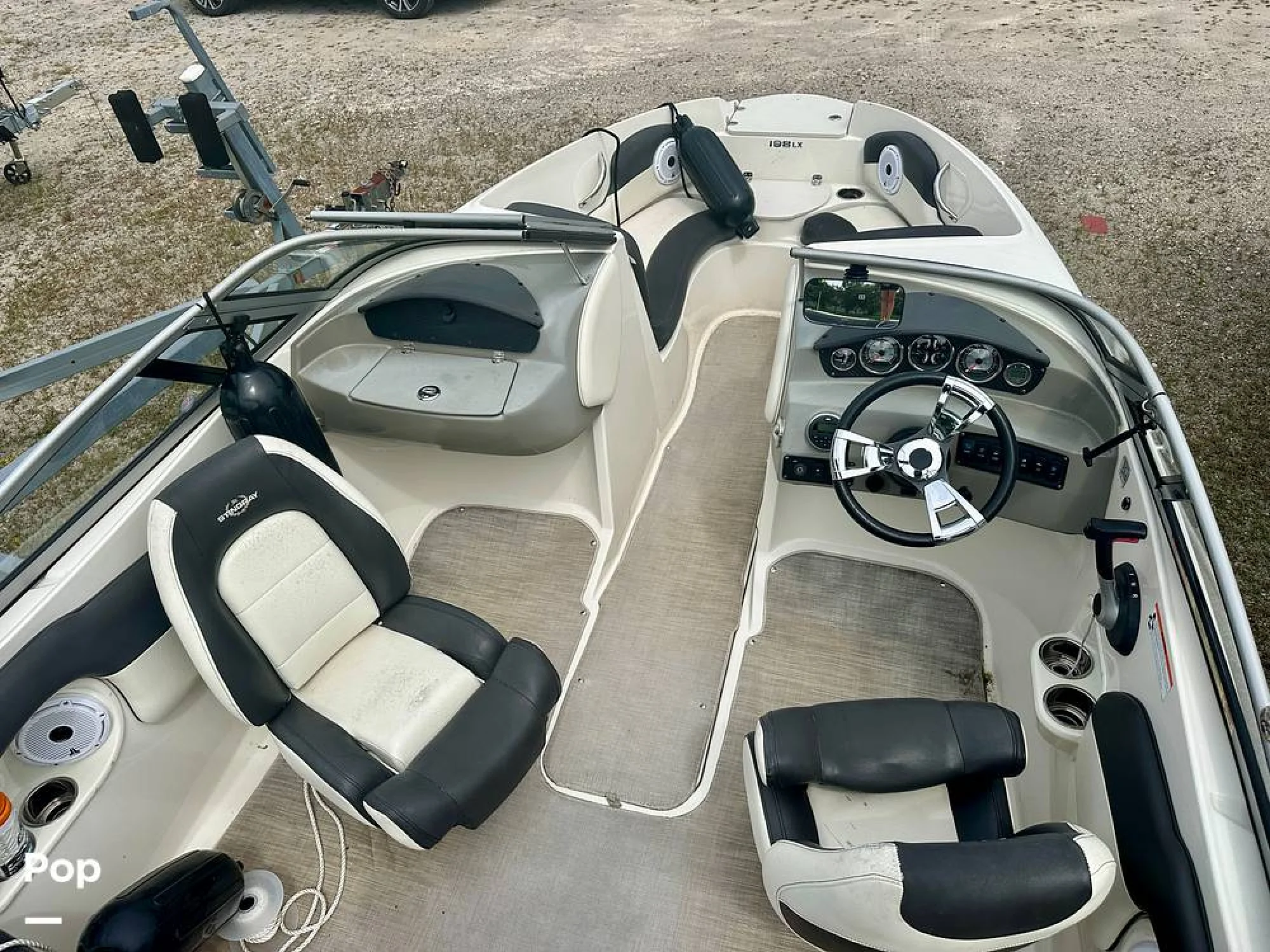 2018 Stingray 198 LX - Image 2