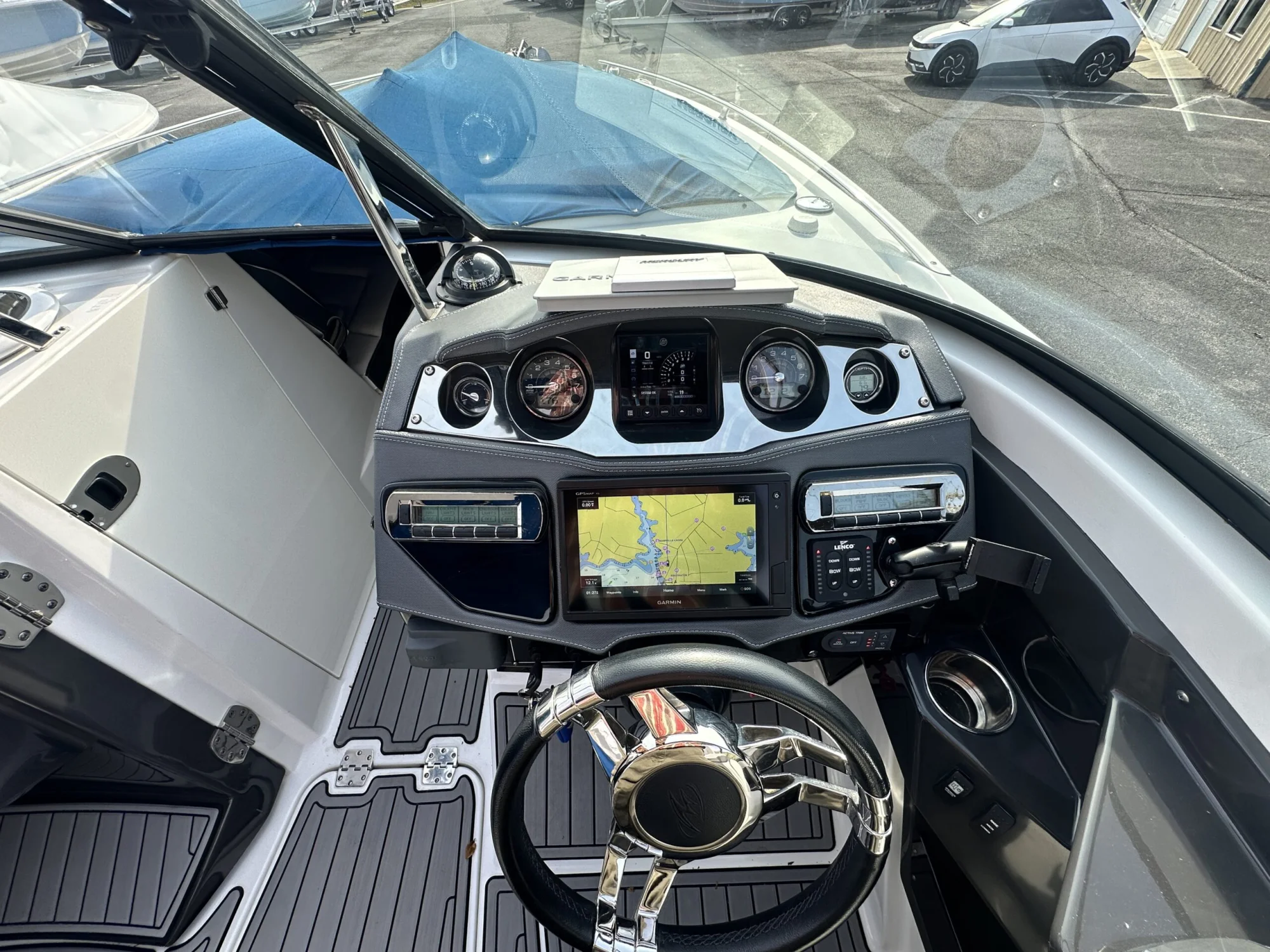 2019 Monterey 305SS Super Sport - Image 5