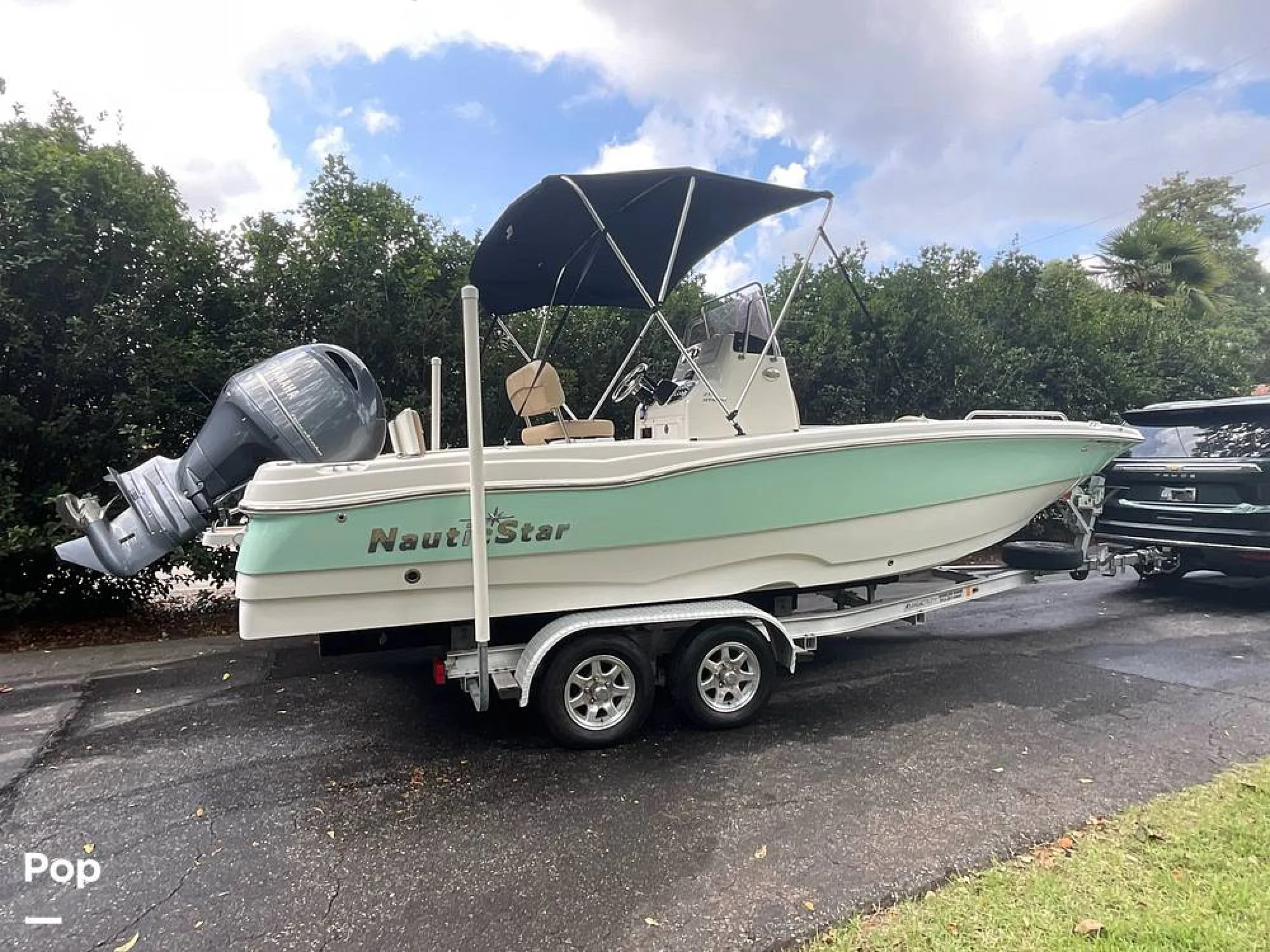 2019 NauticStar 211 Hybrid - Image 4