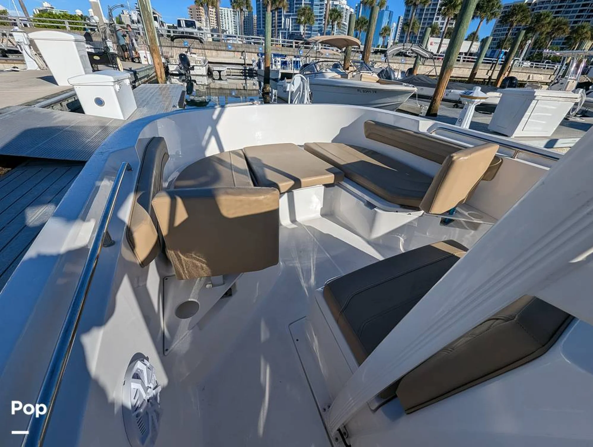 2024 Trophy T22 CC - Image 4