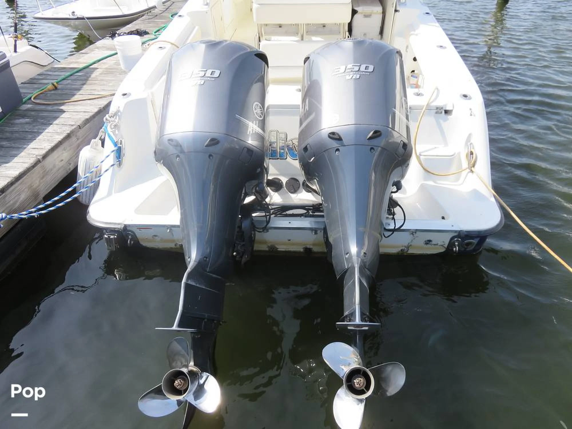 2005 Hydra-Sports 3300 VX Vector Express - Image 5