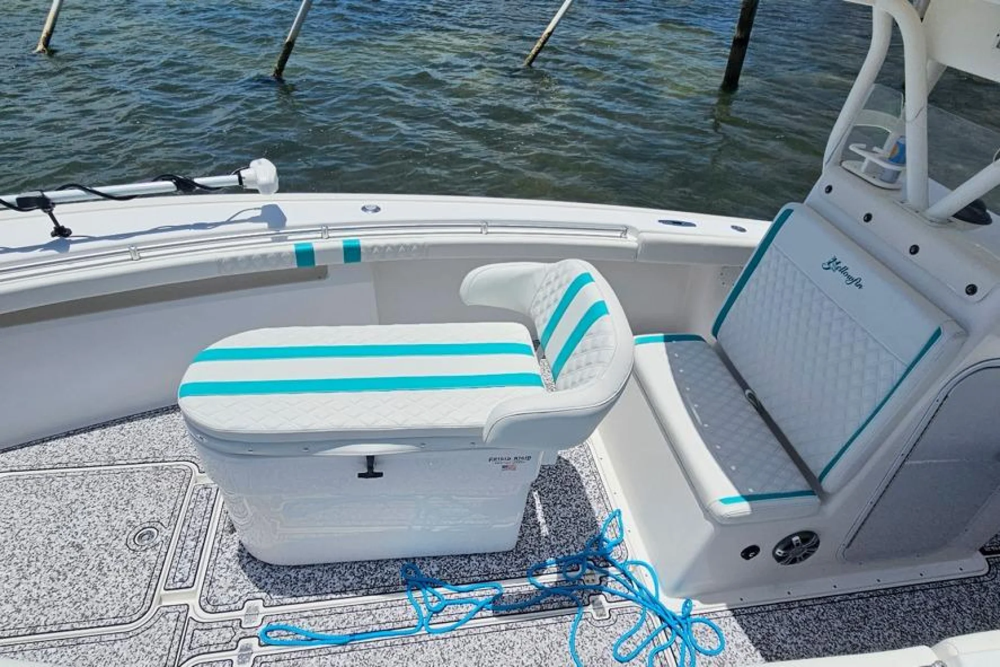 Yellowfin 31 Center Console - Image 5