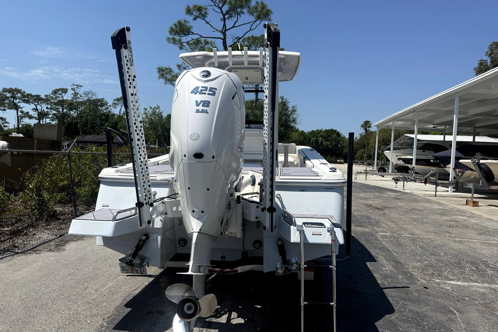 2022 Robalo 266 Cayman - Image 4