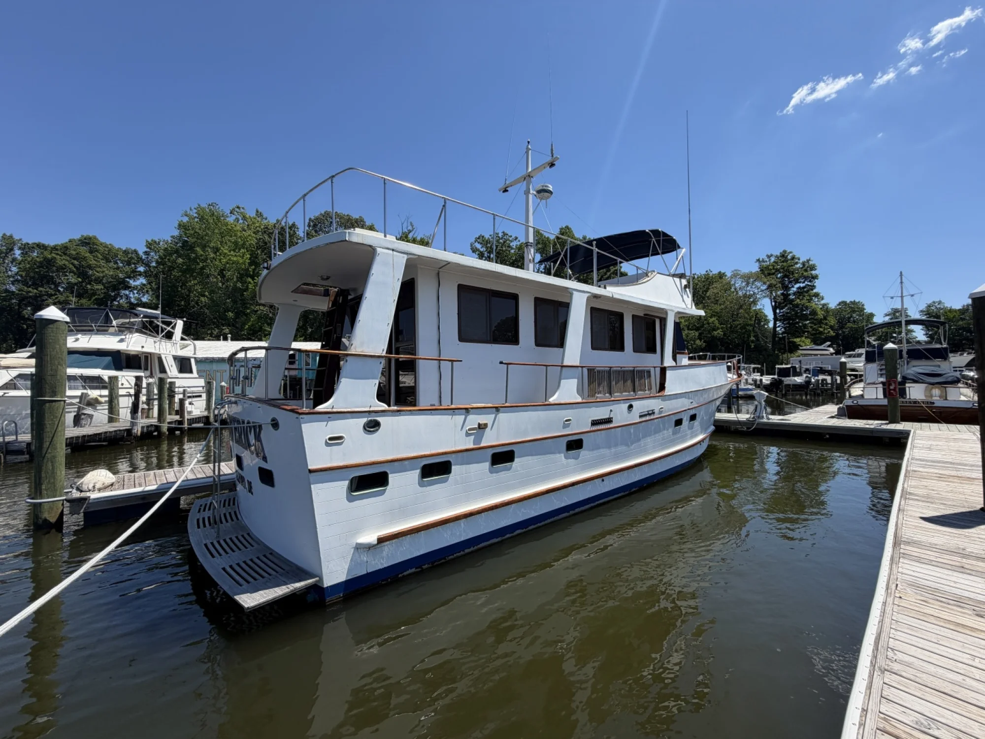 1981 Marine Trader 50 - Image 2