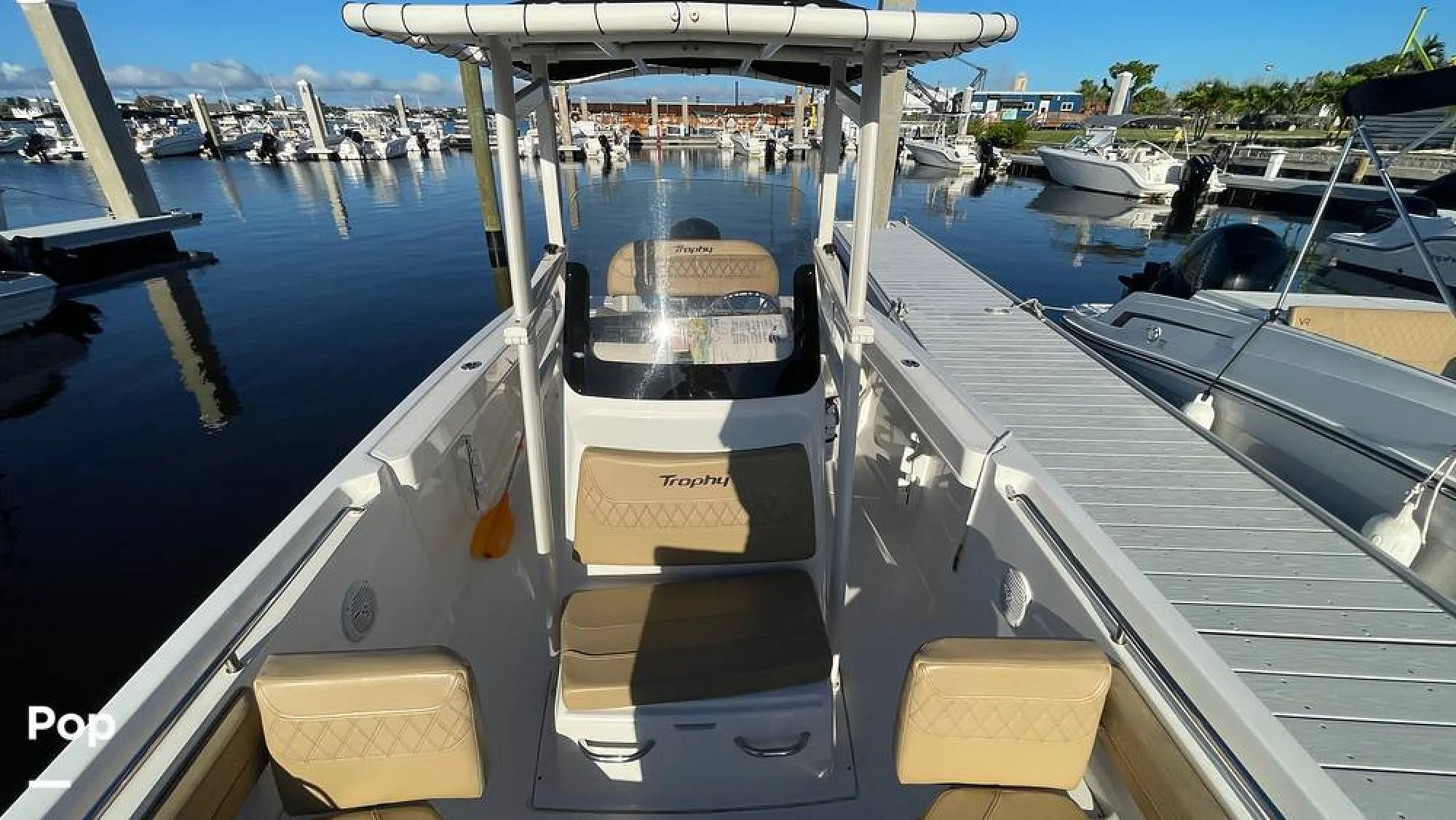 2024 Trophy T22CC - Image 3