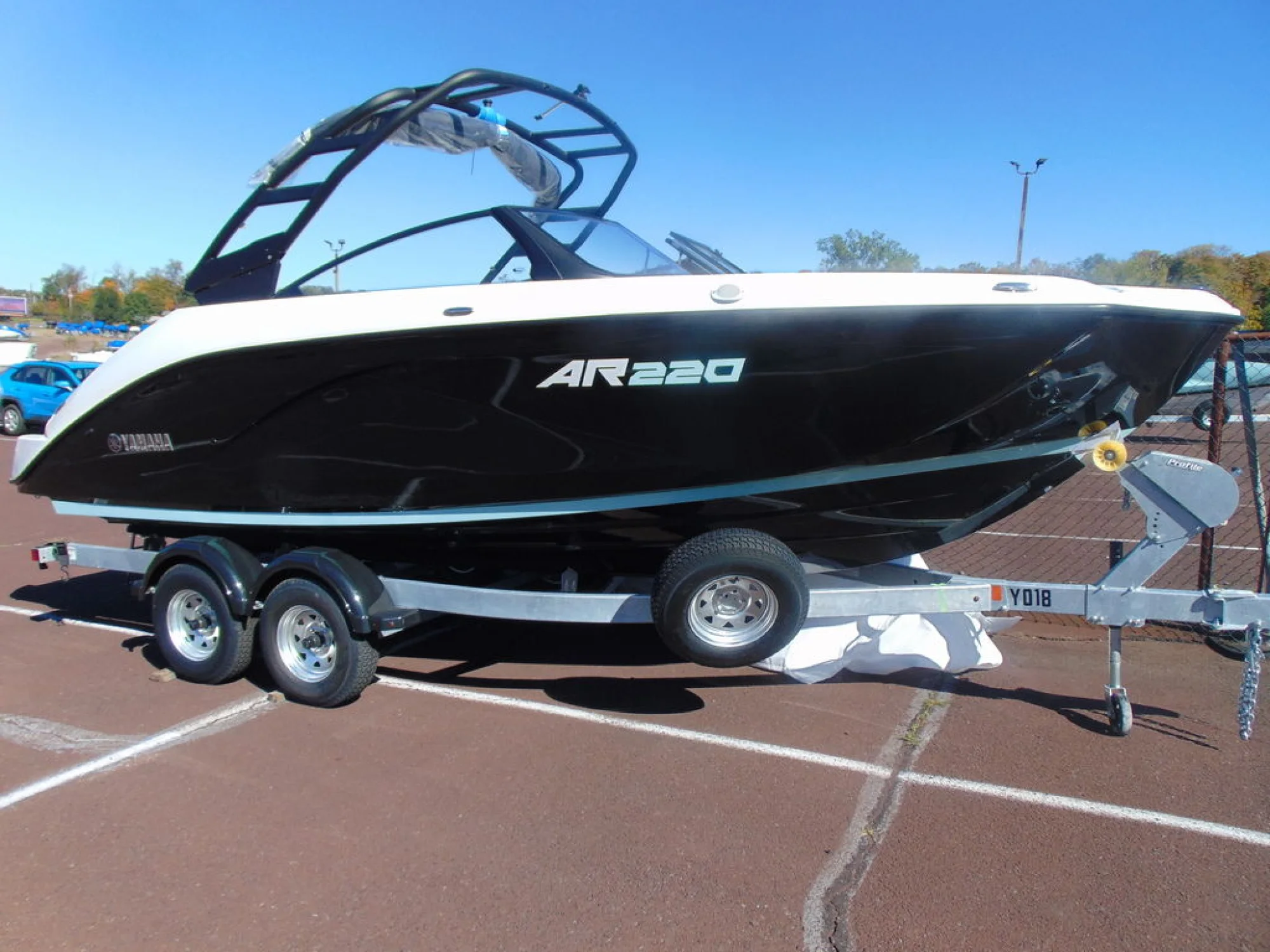 Yamaha Boats AR220 - Image 2