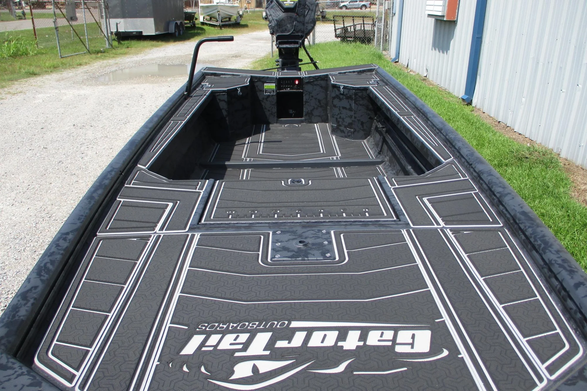 2026 Gator Tail 1854 Extreme - Image 3