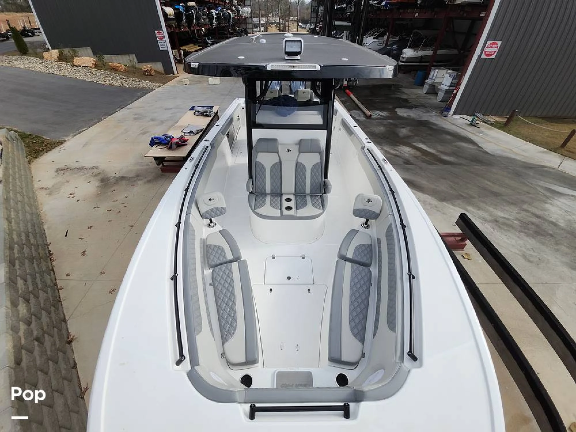 2023 Sea Pro 320 DLX - Image 2
