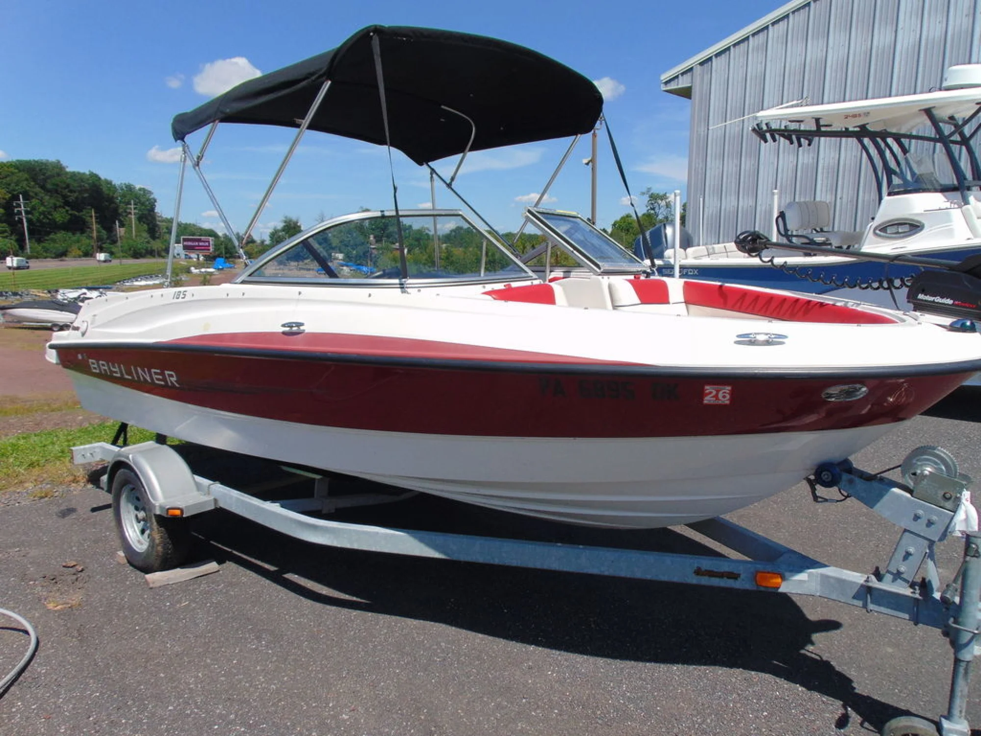 Bayliner 185 Bowrider - Main Image