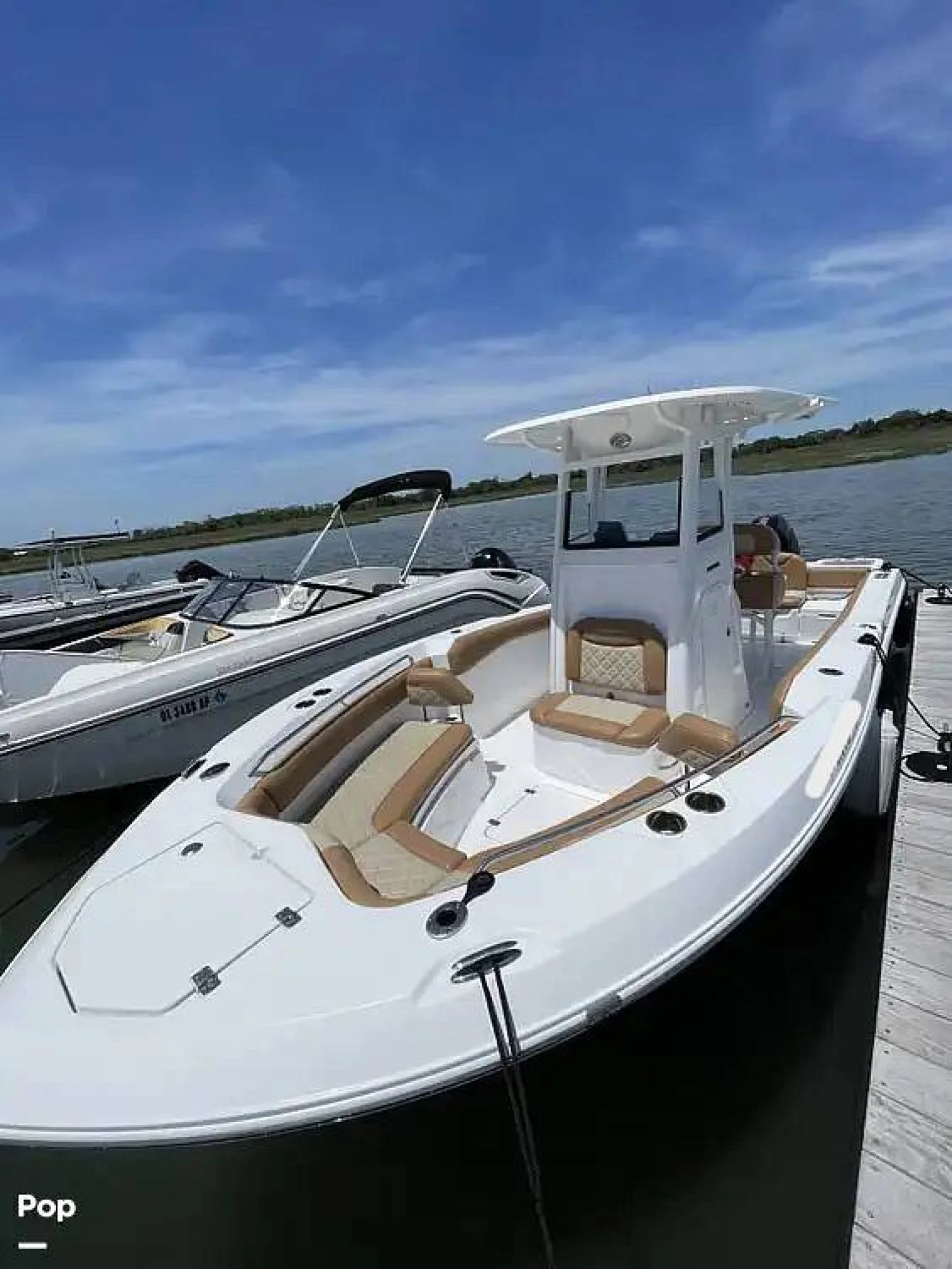 2025 NauticStar 2420 SL - Image 5