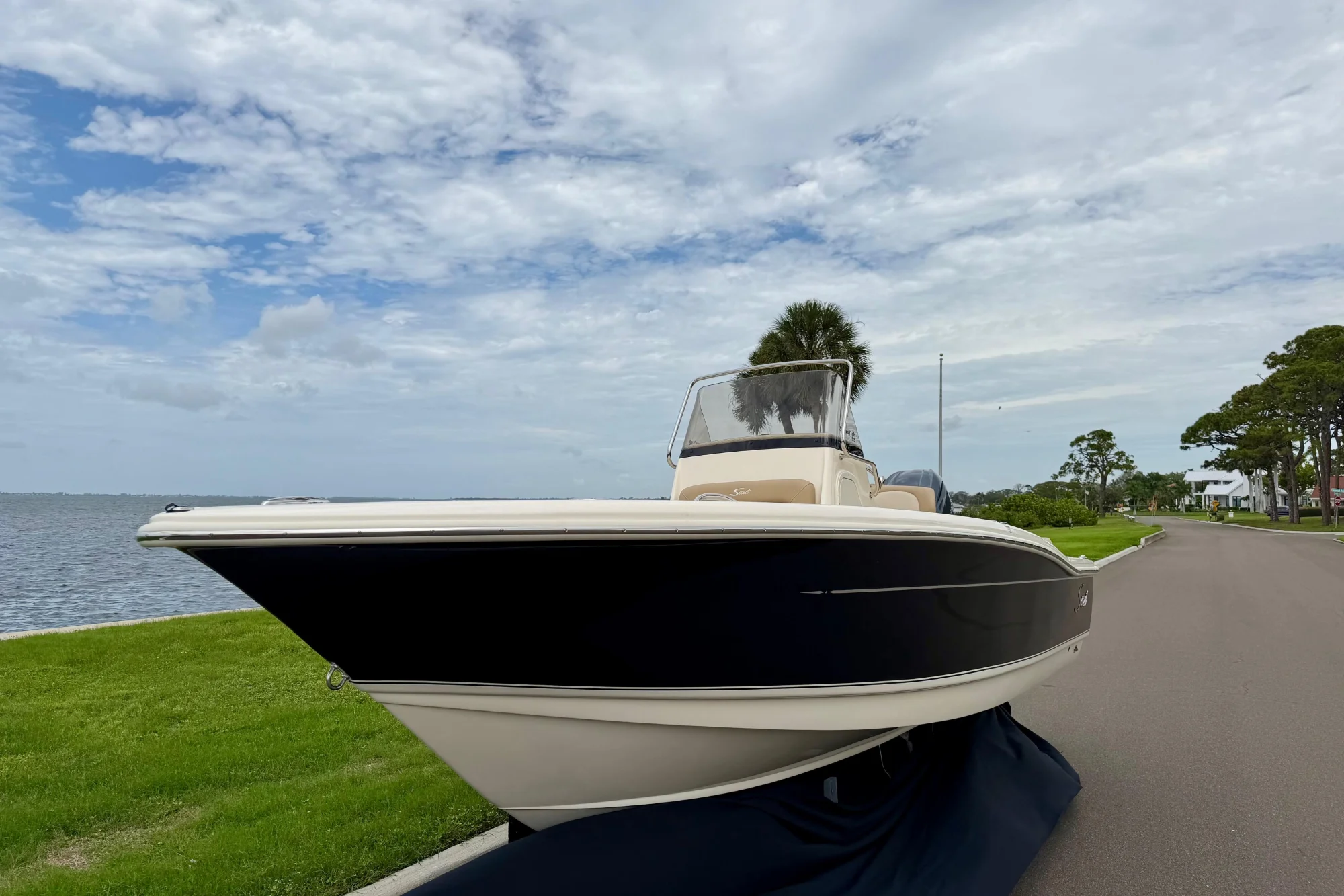 2026 Scout 195 Sportfish - Image 5