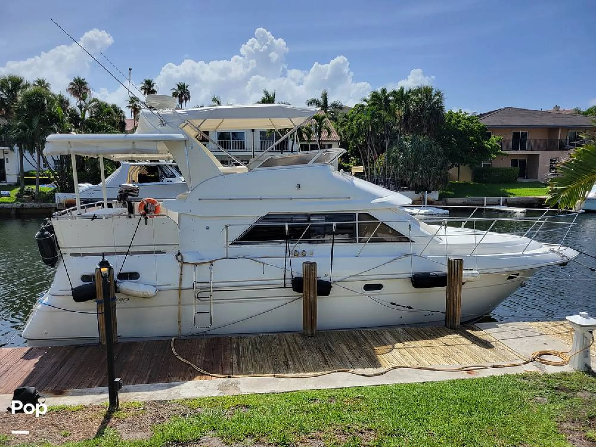 1998 Cruisers Yachts 3650 - Main Image