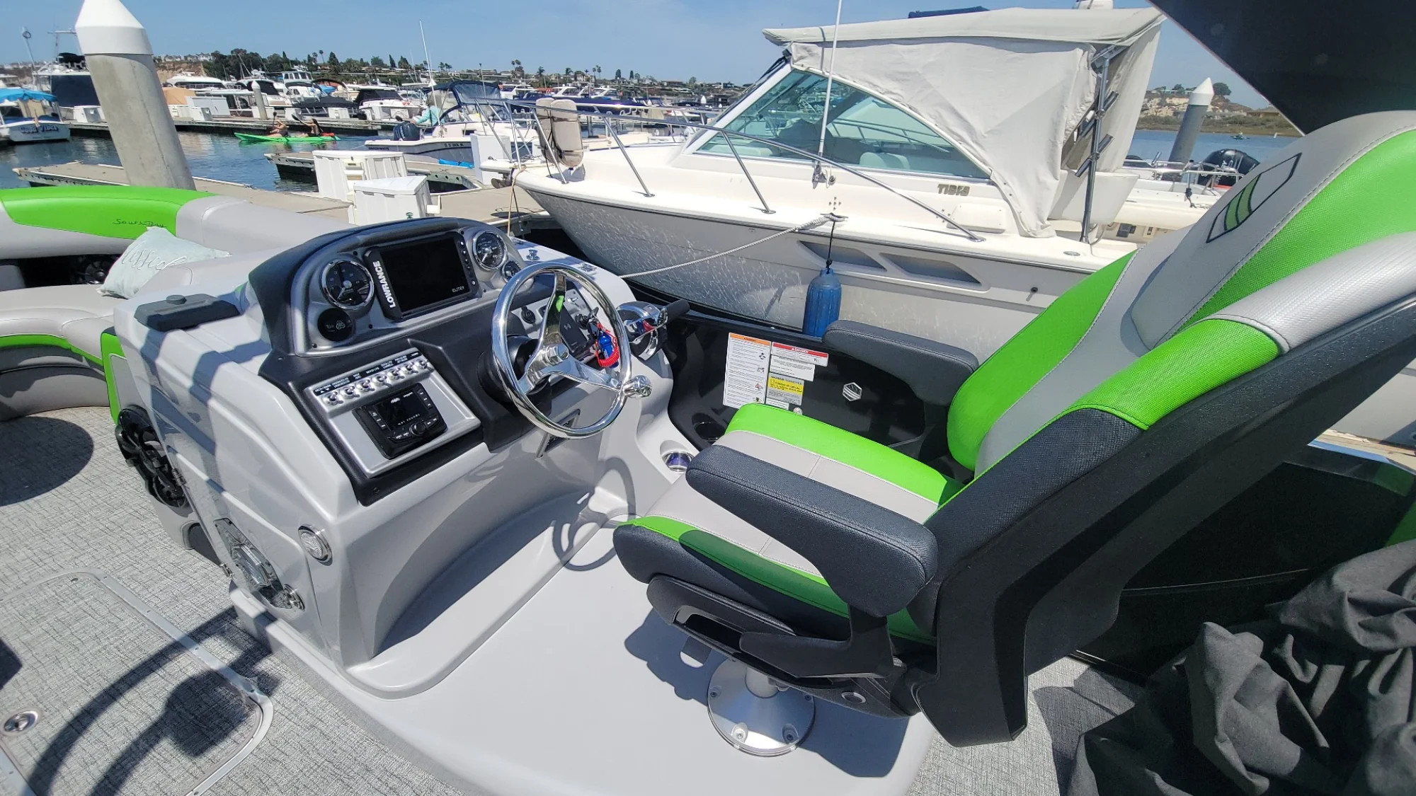 2023 South Bay 25 Pontoon Loaded, Low Hours, Trailer, Ready Now - Image 3