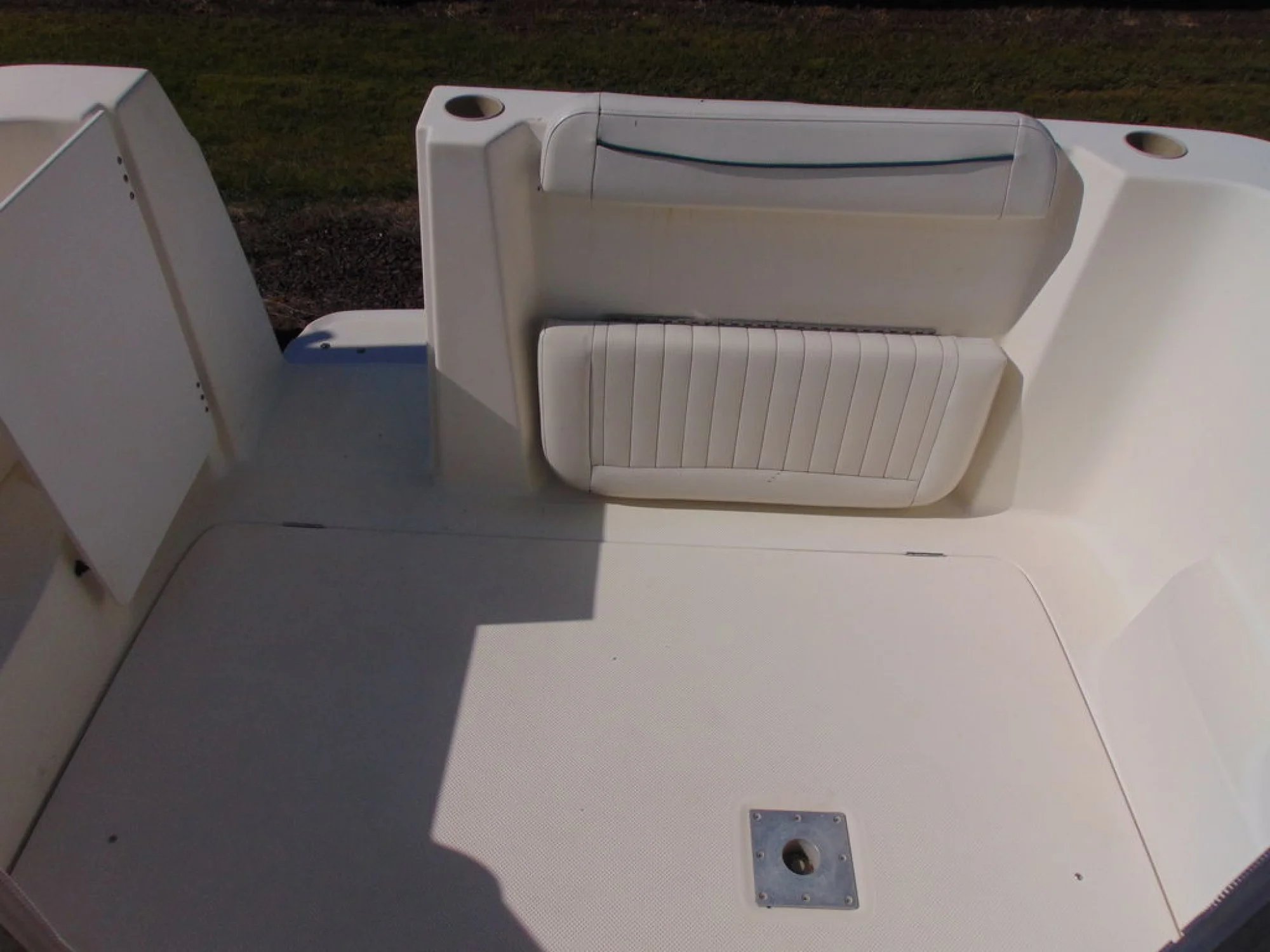 Bayliner 2452 - Image 4