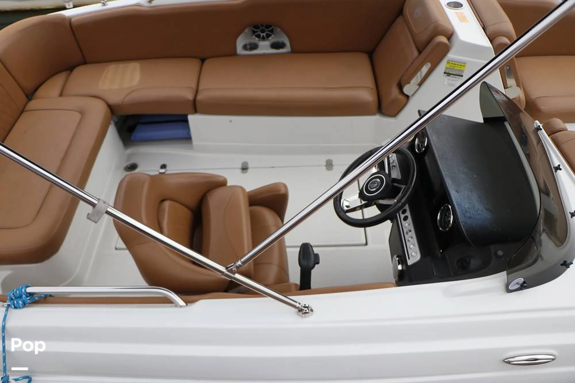 2023 Crownline E225 XS - Image 5