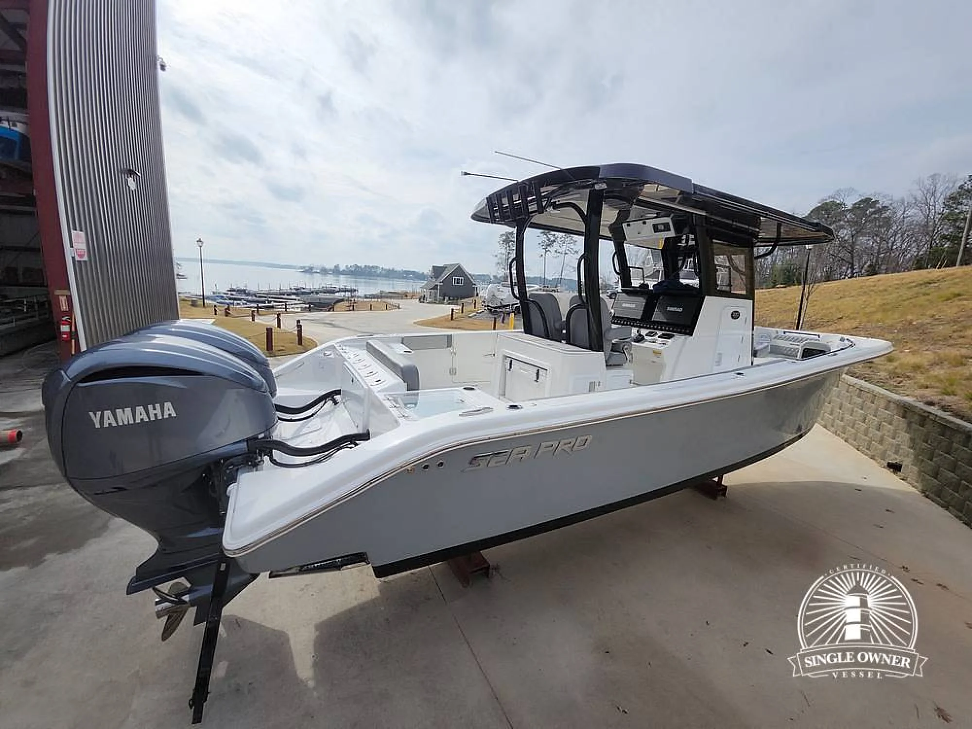 2023 Sea Pro 320 DLX - Image 3