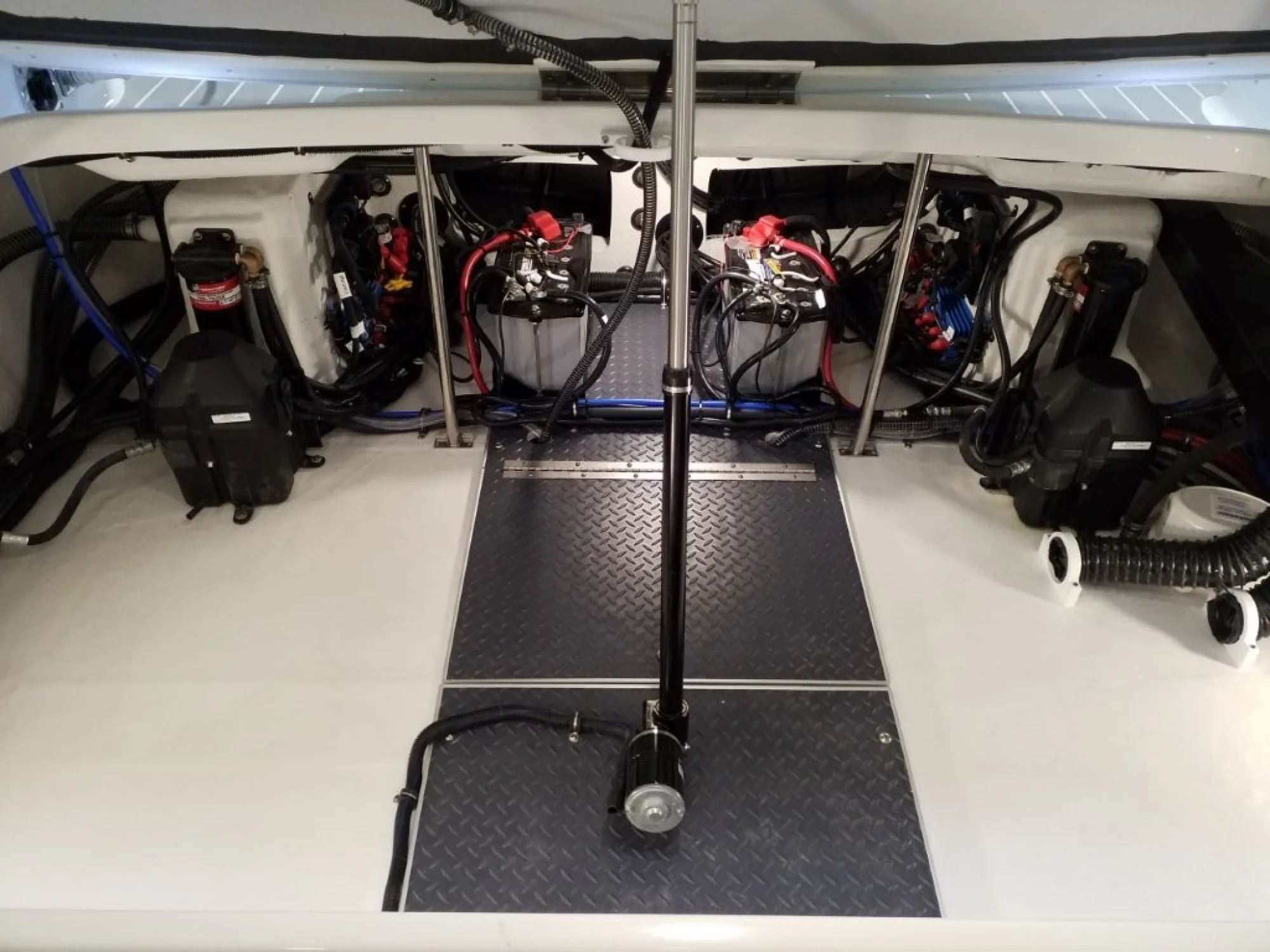 2020 Formula 310 Bowrider OB - Image 5