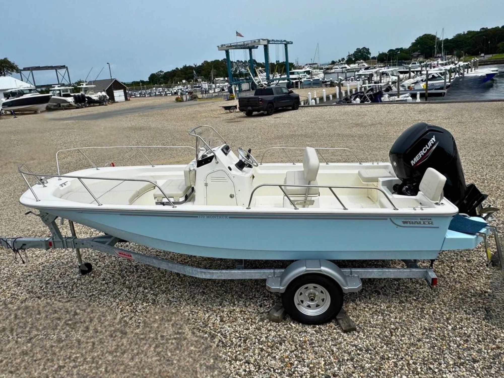 Boston Whaler 170 Montauk - Image 2