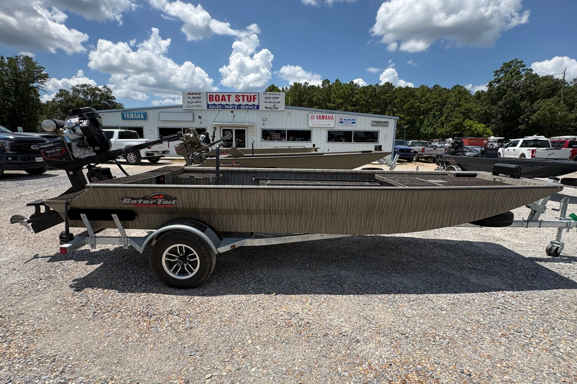 2027 Gator Tail 1860