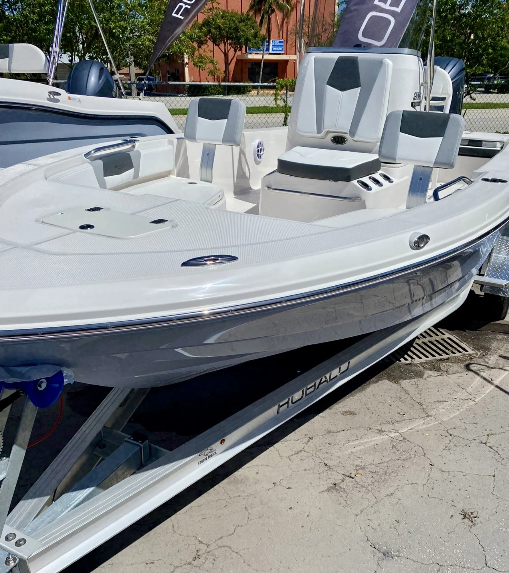 2026 ROBALO 206 CAYMAN - Image 4