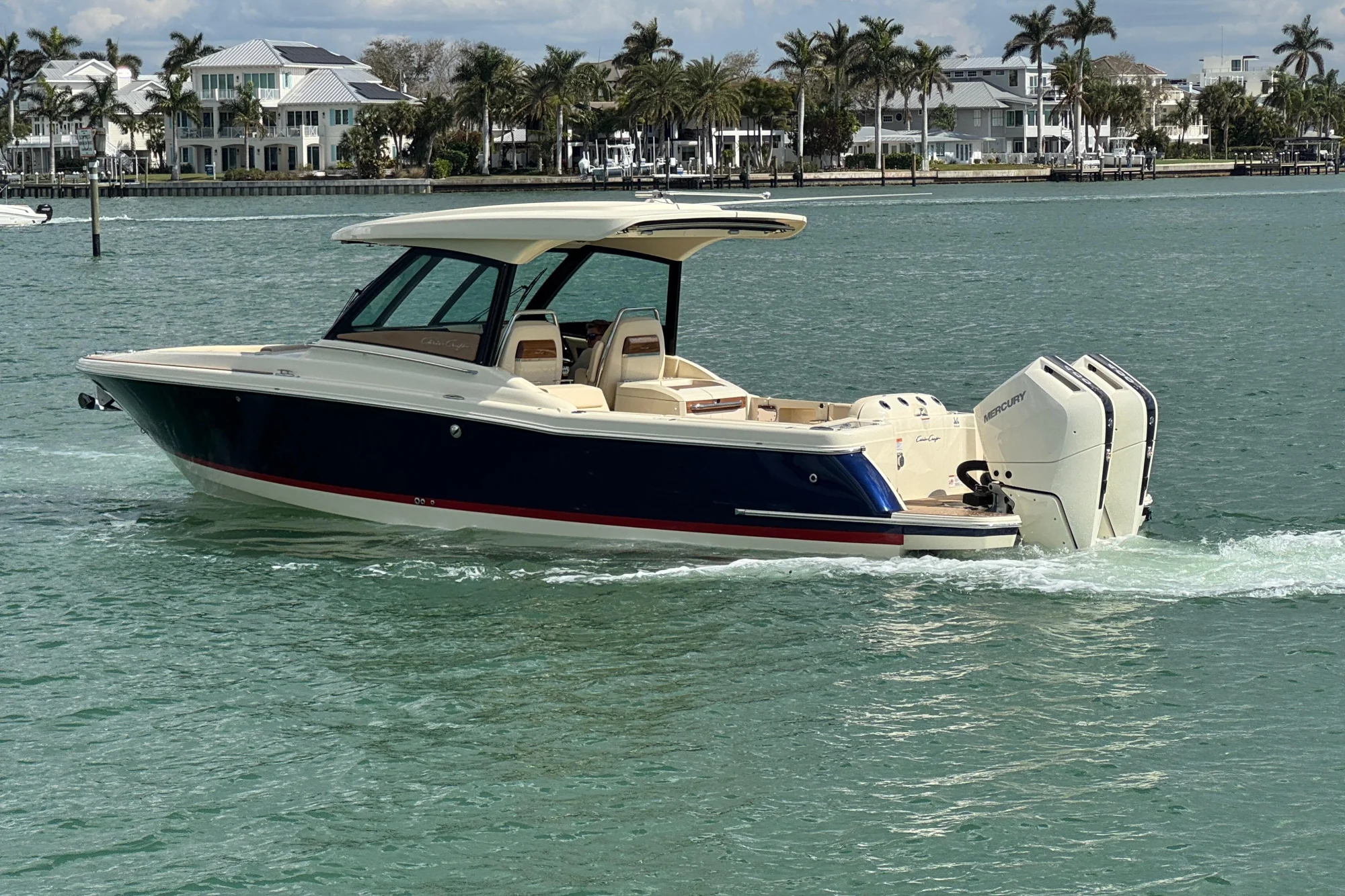 2026 Chris-Craft Calypso 32 - Image 5