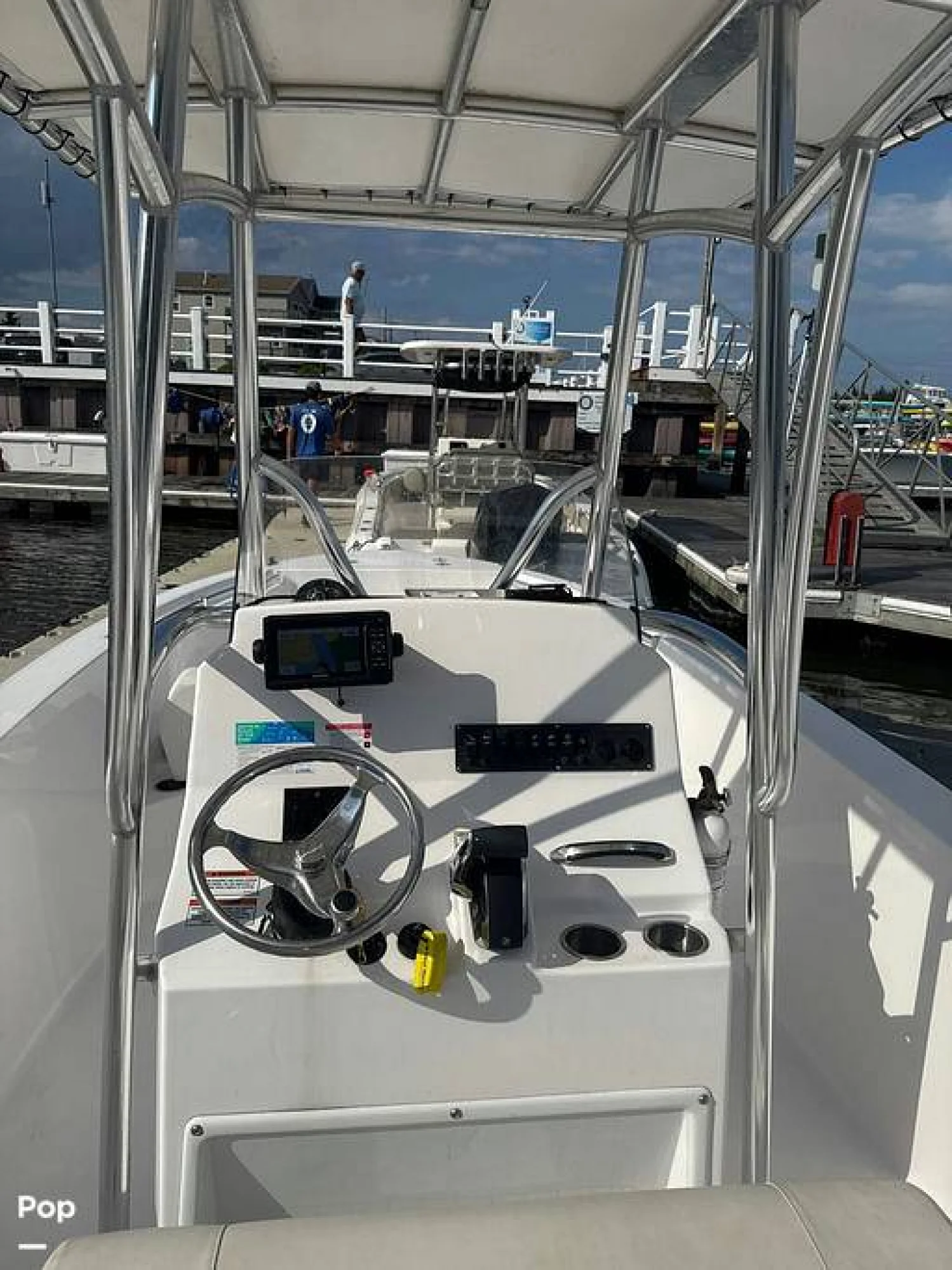 2024 Aquasport 220 CC - Image 2