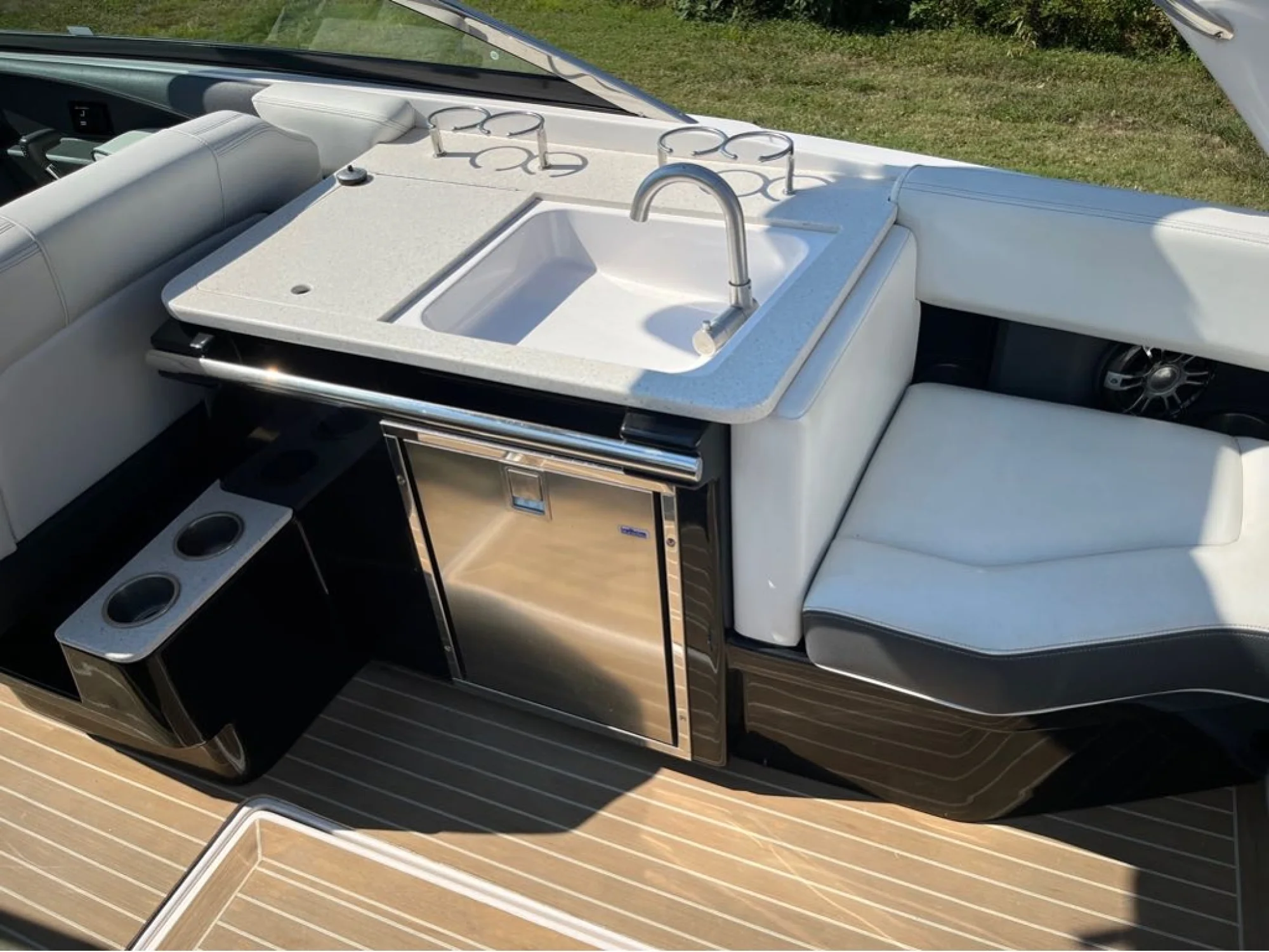 2019 Regal 2800 - Image 5