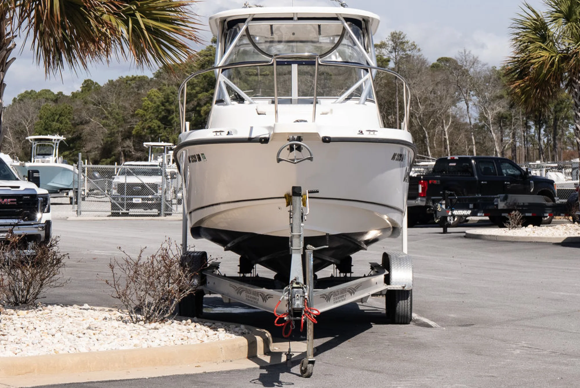 Boston Whaler 235 CONQUEST - Image 3