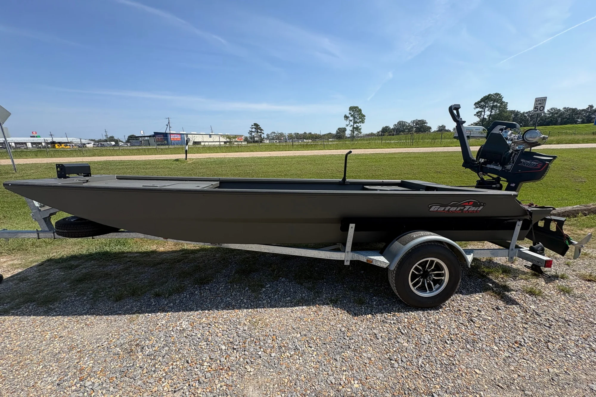 2027 Gator Tail 1748 Gator Series