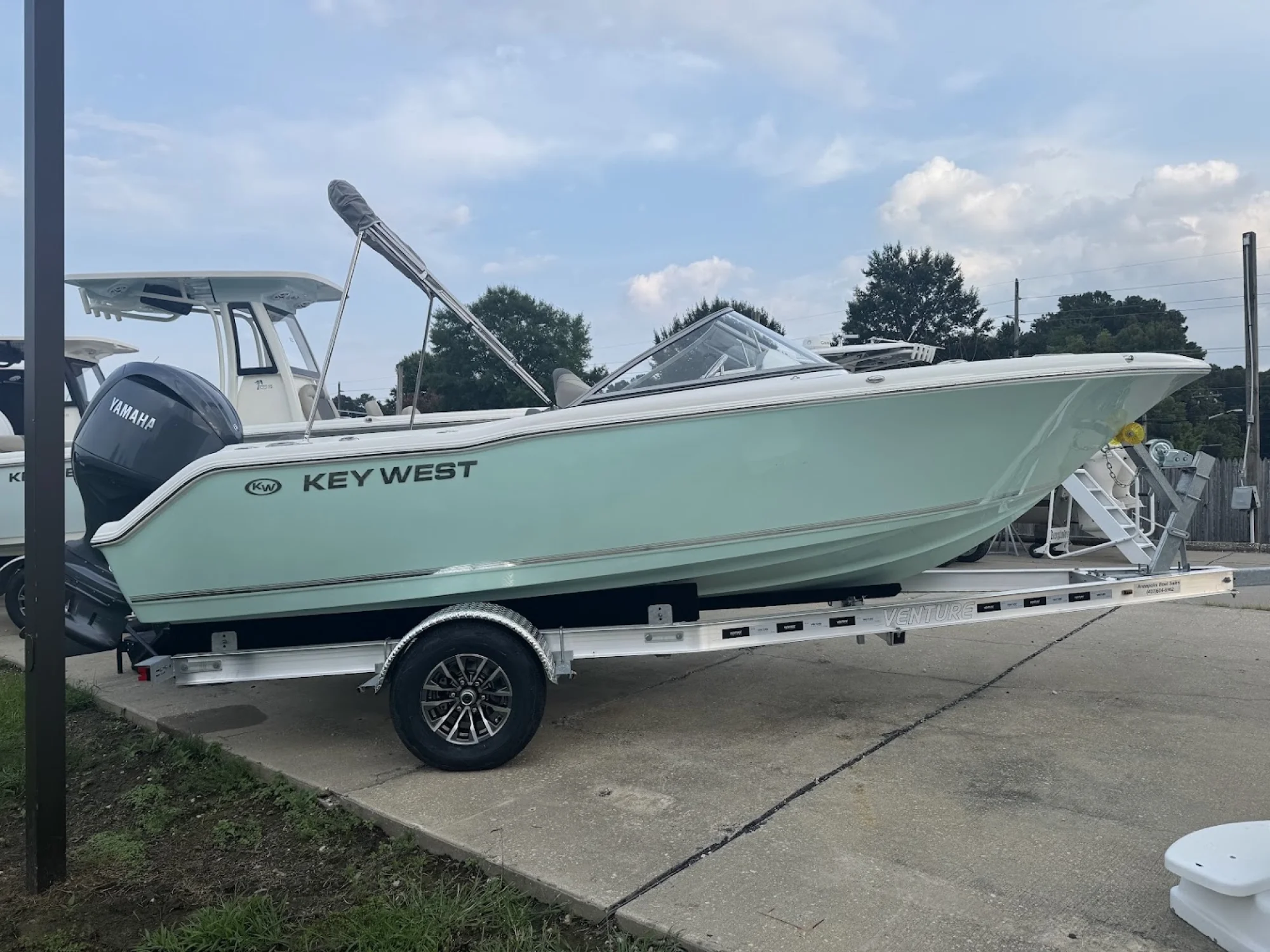 2027 20' Key West 203DFS - Image 5