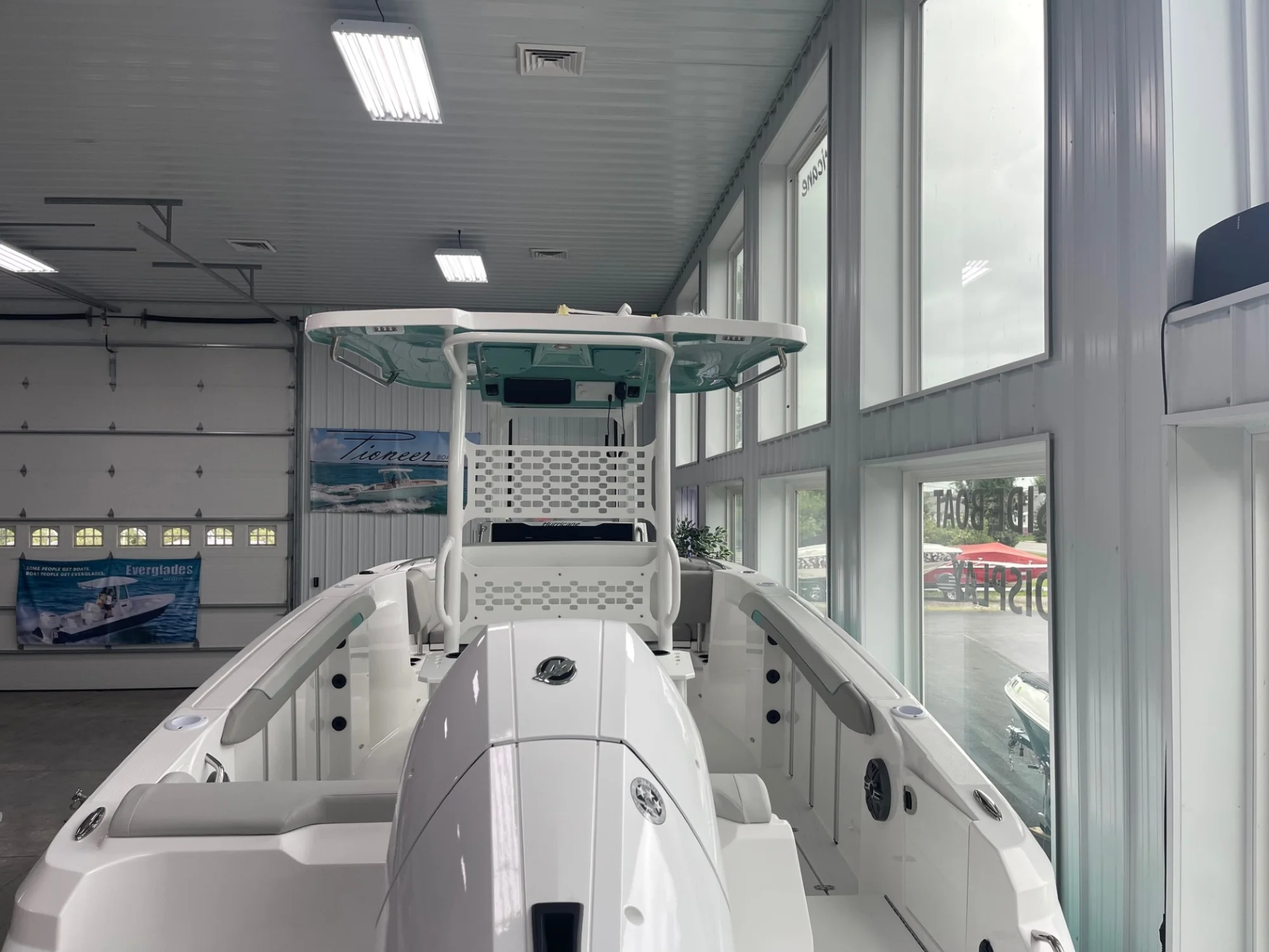 2026 Hurricane 24 Center Console - Image 5