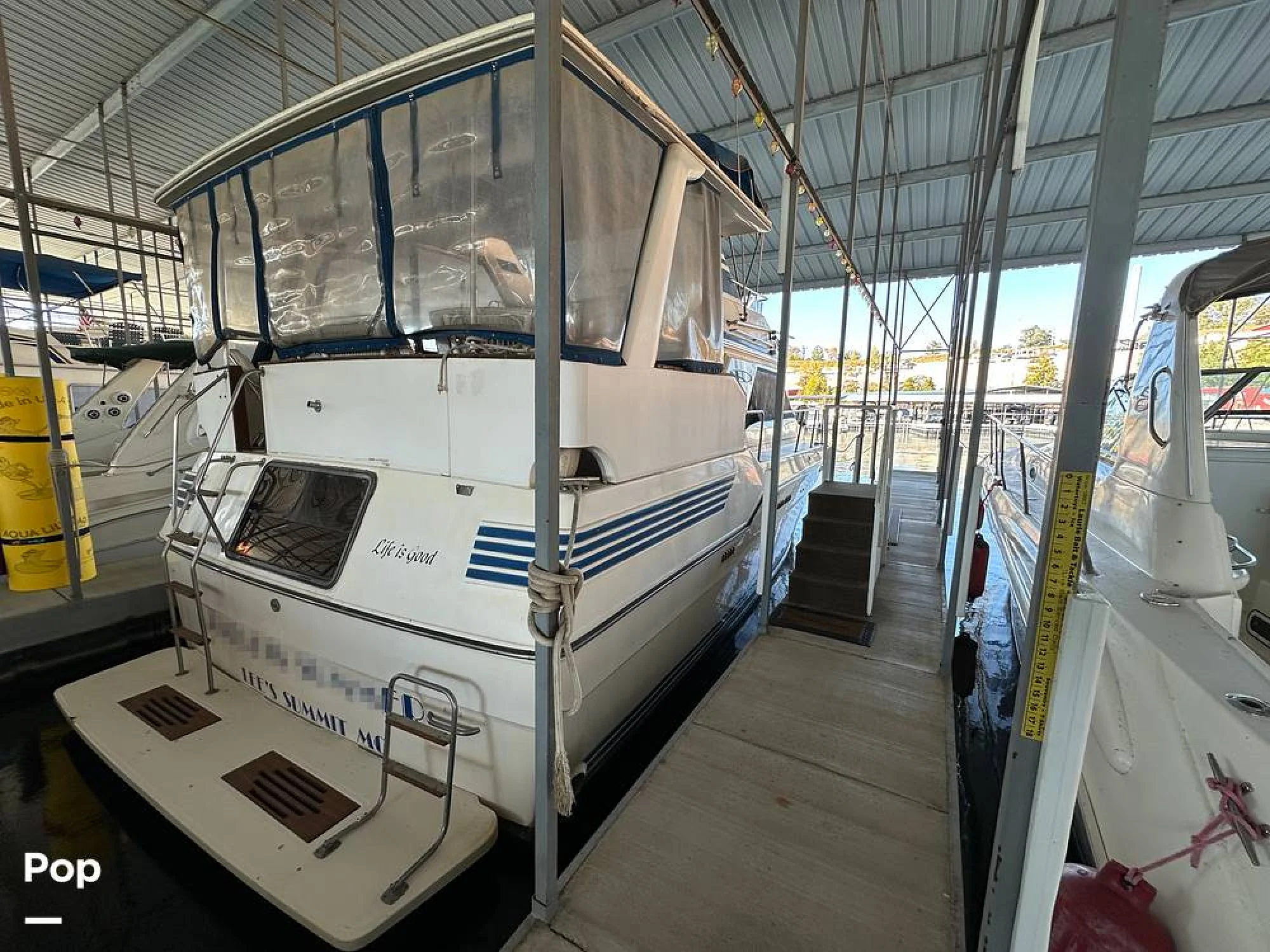 1986 Sea Ray 410 AFt Cabin - Image 2