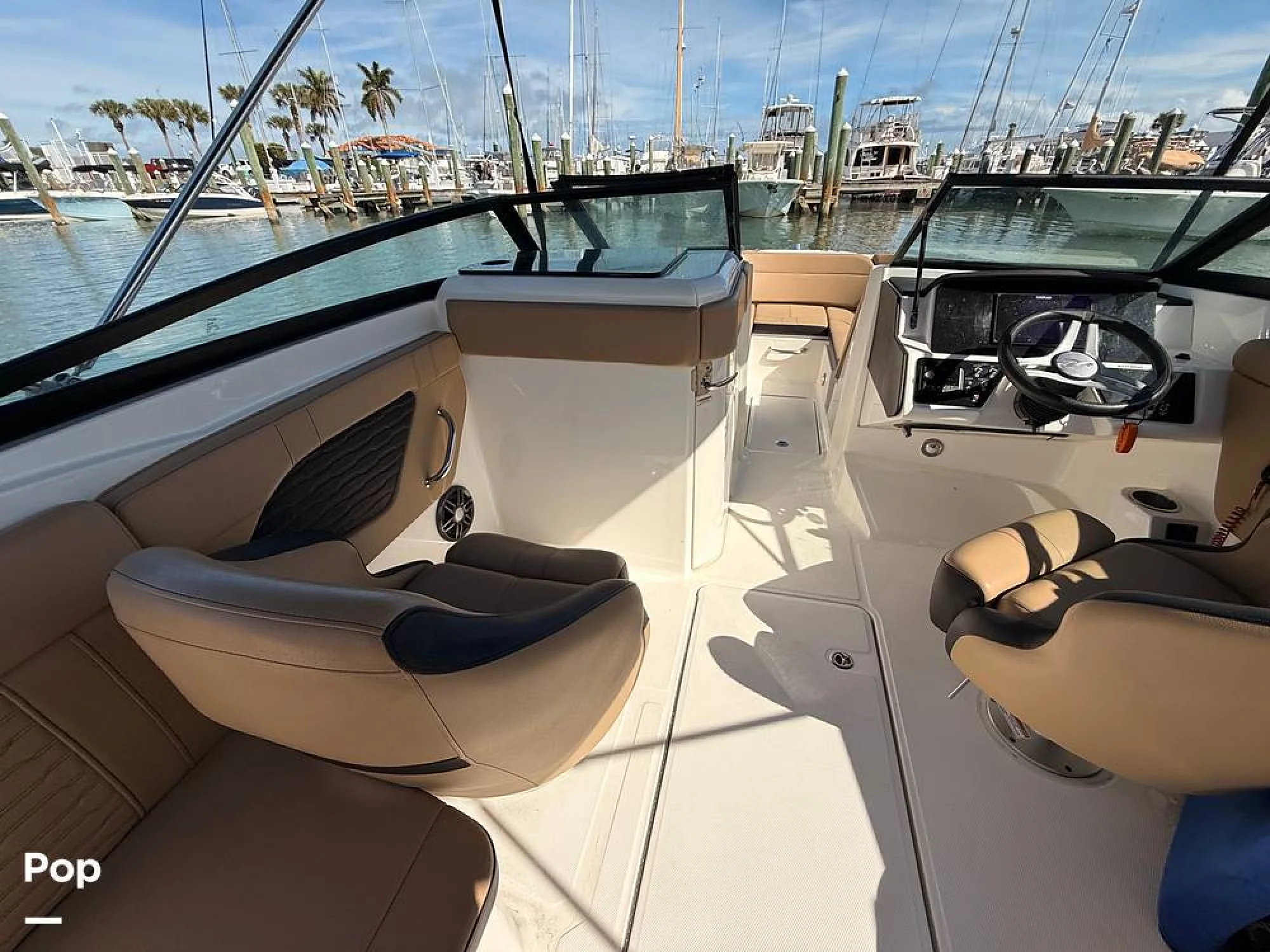 2024 Sea Ray 230 SPX OB - Image 5