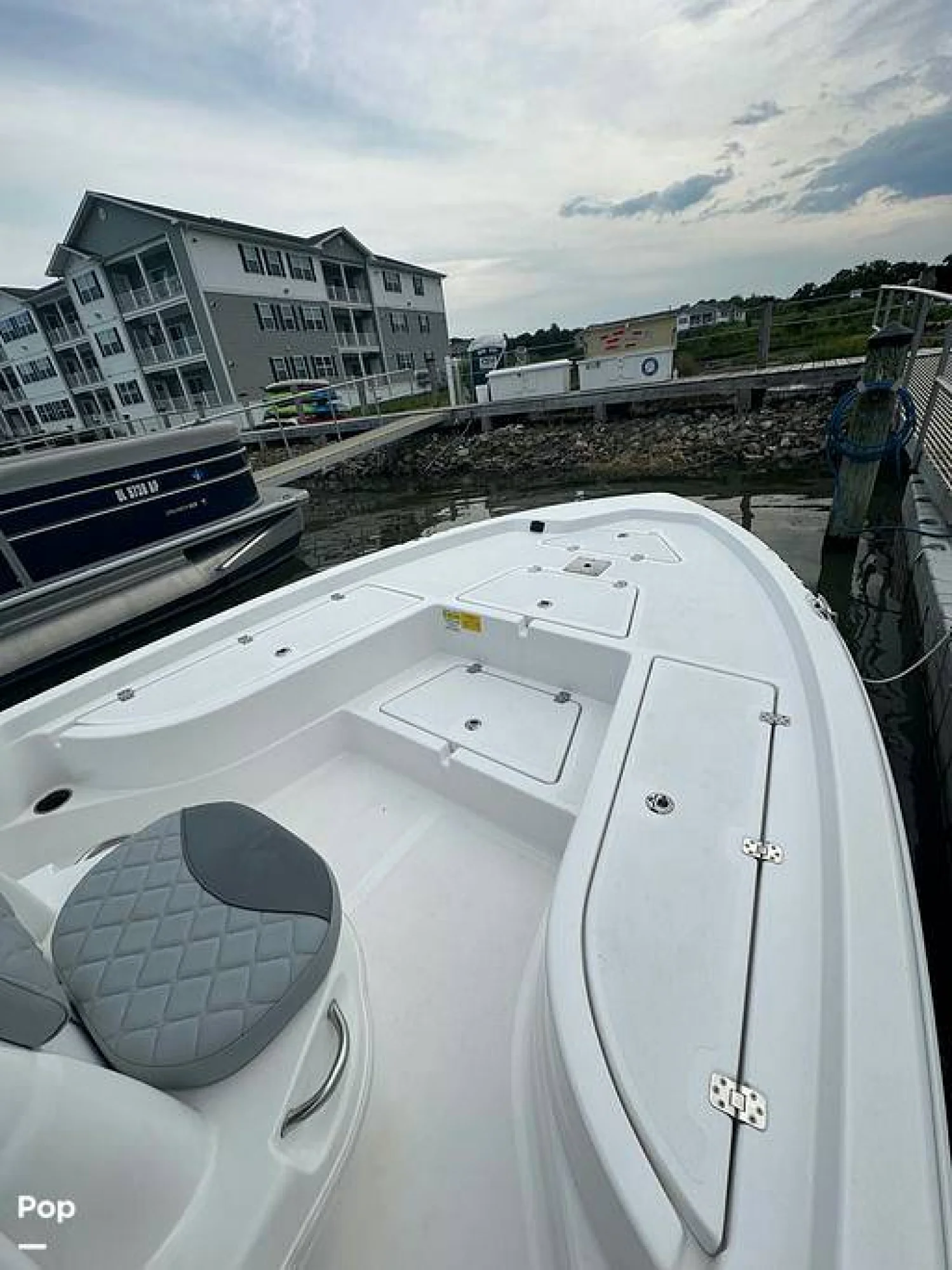 2025 NauticStar Shallow Bay - Image 3