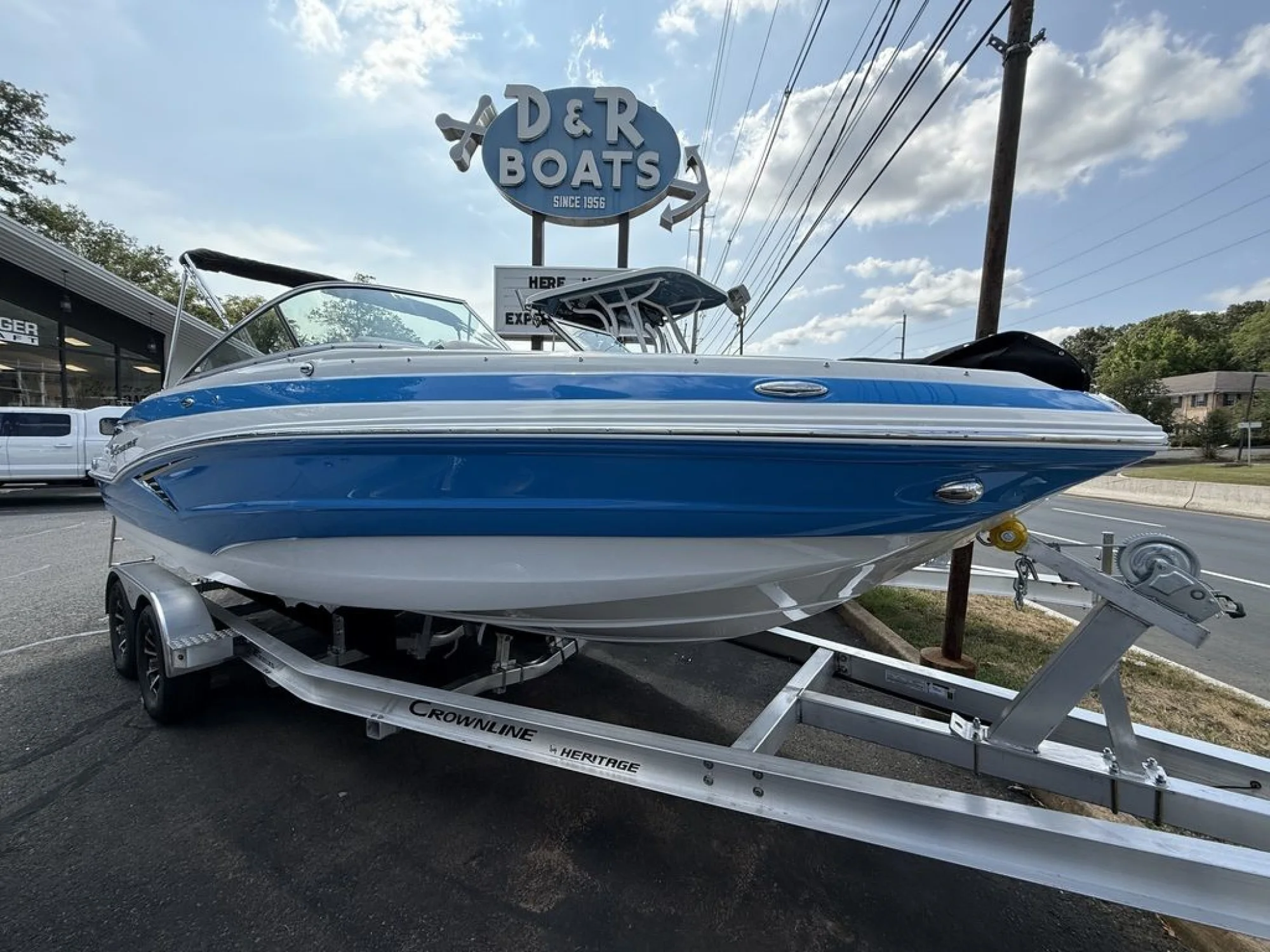 2026 Crownline Eclipse E220 XS - Main Image