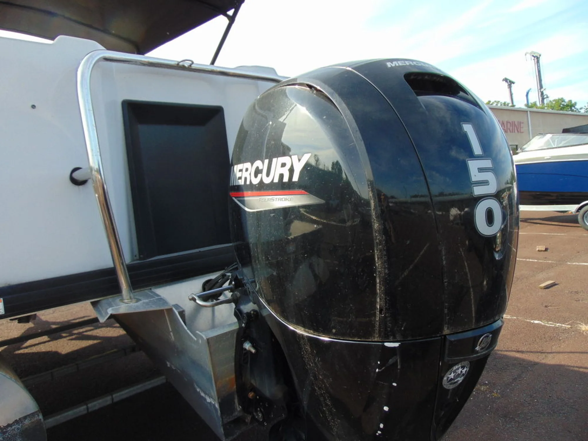 Godfrey Pontoons Sweetwater 2186 F 27 in. - Image 4