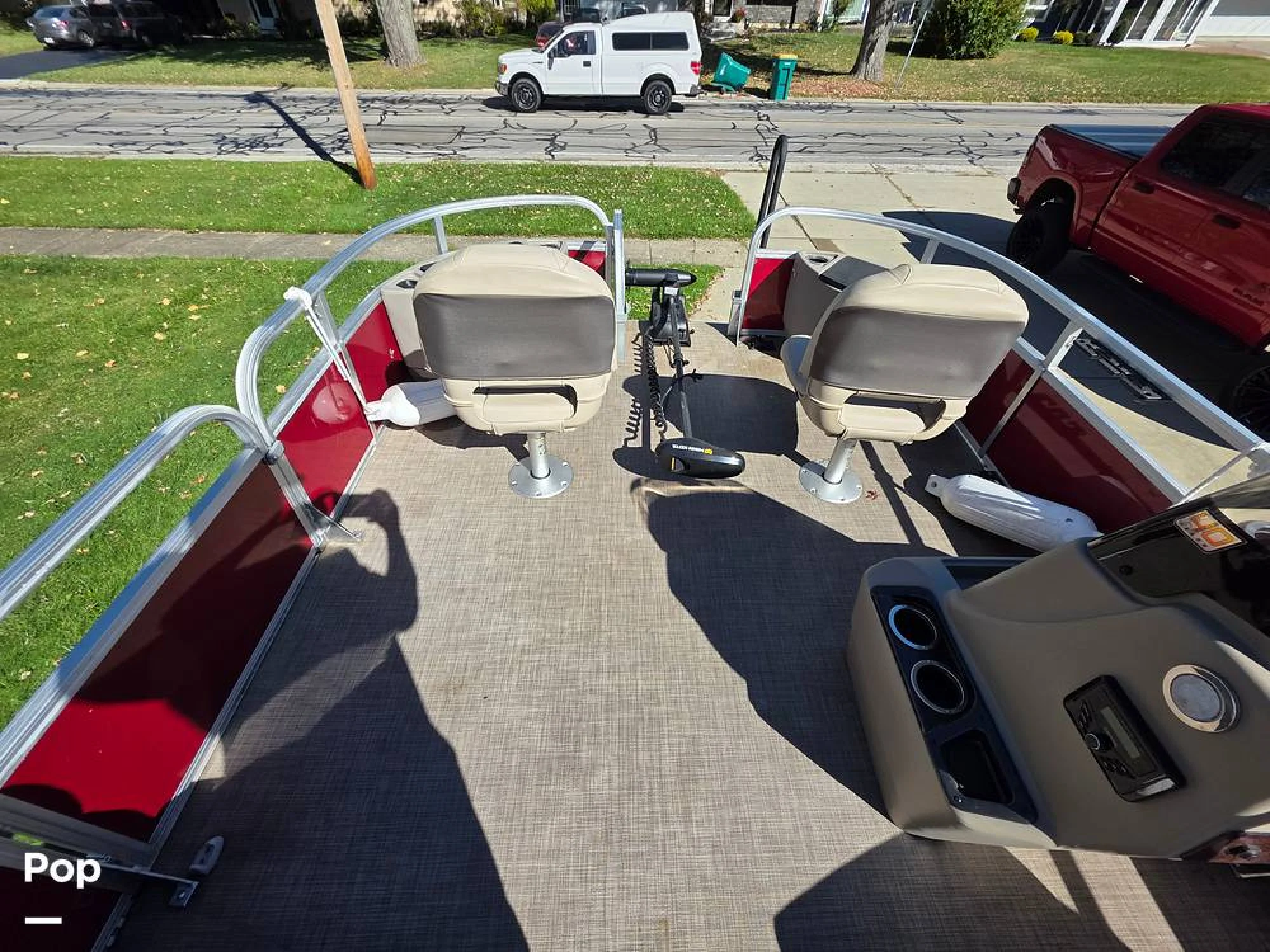 2023 Sun Tracker Bass Buggy 18 DLX - Image 4