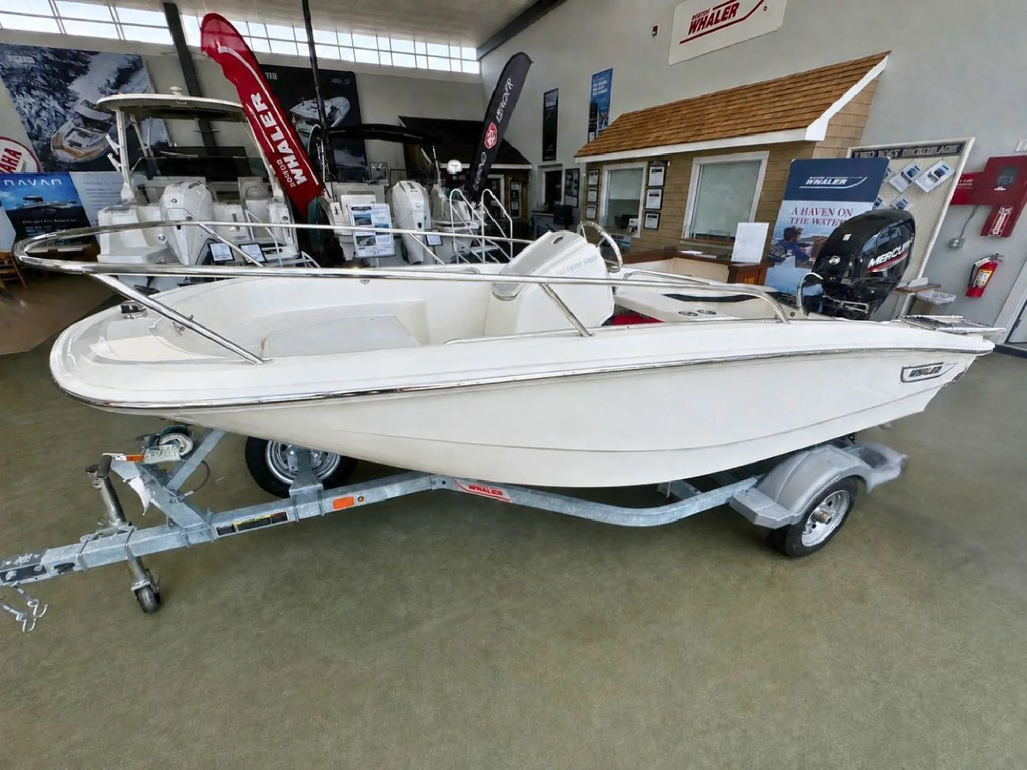 Boston Whaler 130 Super Sport - Image 2